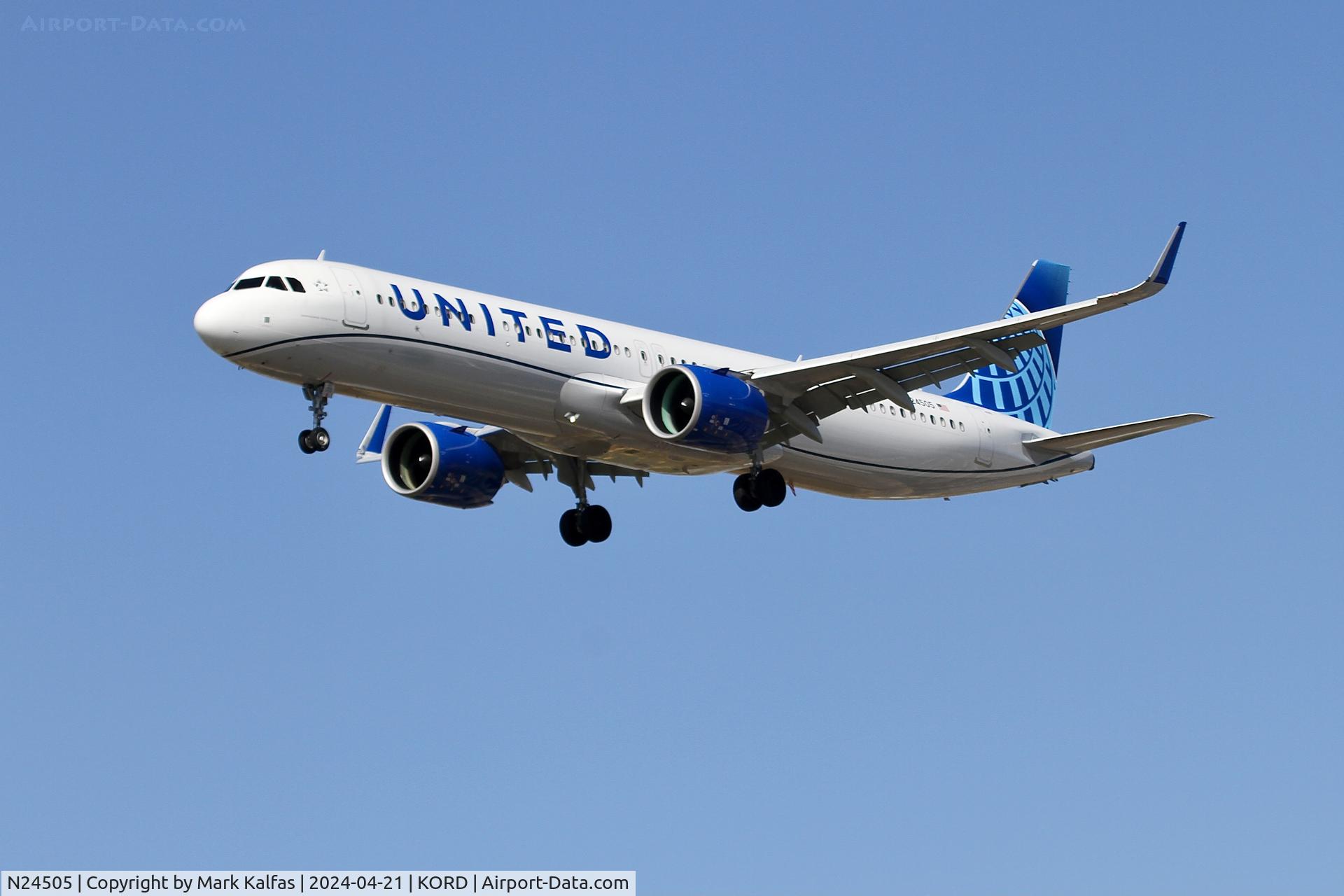 N24505, 2023 Airbus A321-271NX C/N 11661, A321 United Airlines Airbus A321-271NX NEO N24505 arriving on 28C