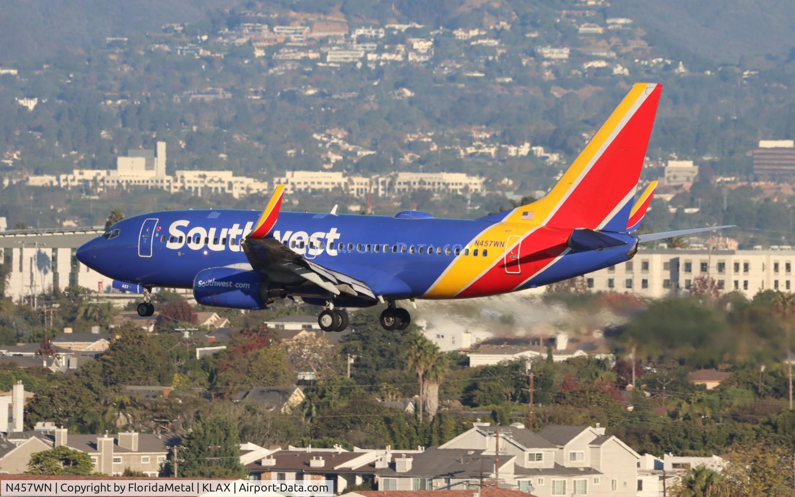 N457WN, 2004 Boeing 737-7H4 C/N 33856, SWA 737 zx sfo-lax