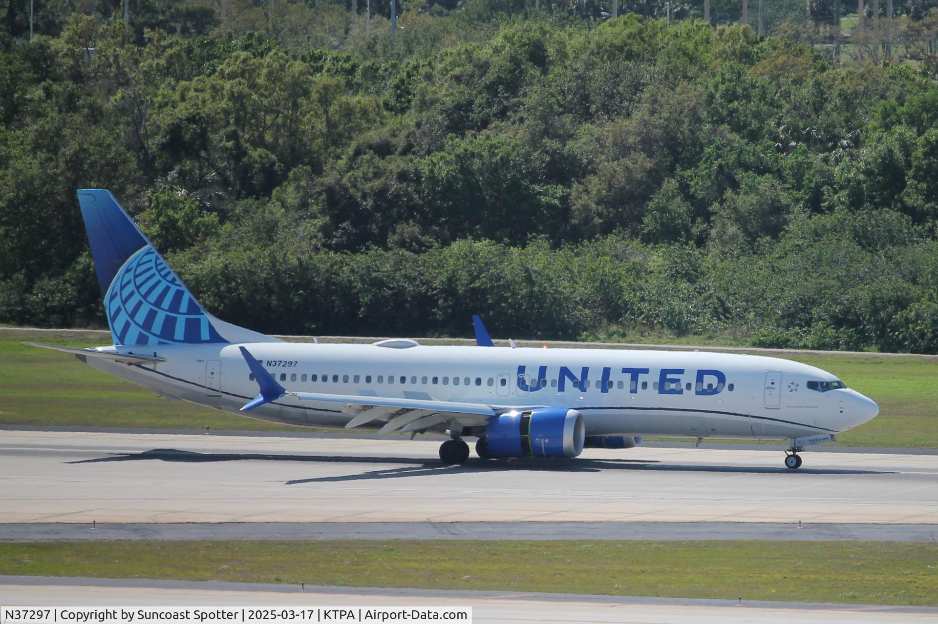 N37297, 2024 Boeing 737-8 MAX C/N 67612, United Flight 2277 arrives at Tampa International Airport following flight from Washington-Dulles International Airport