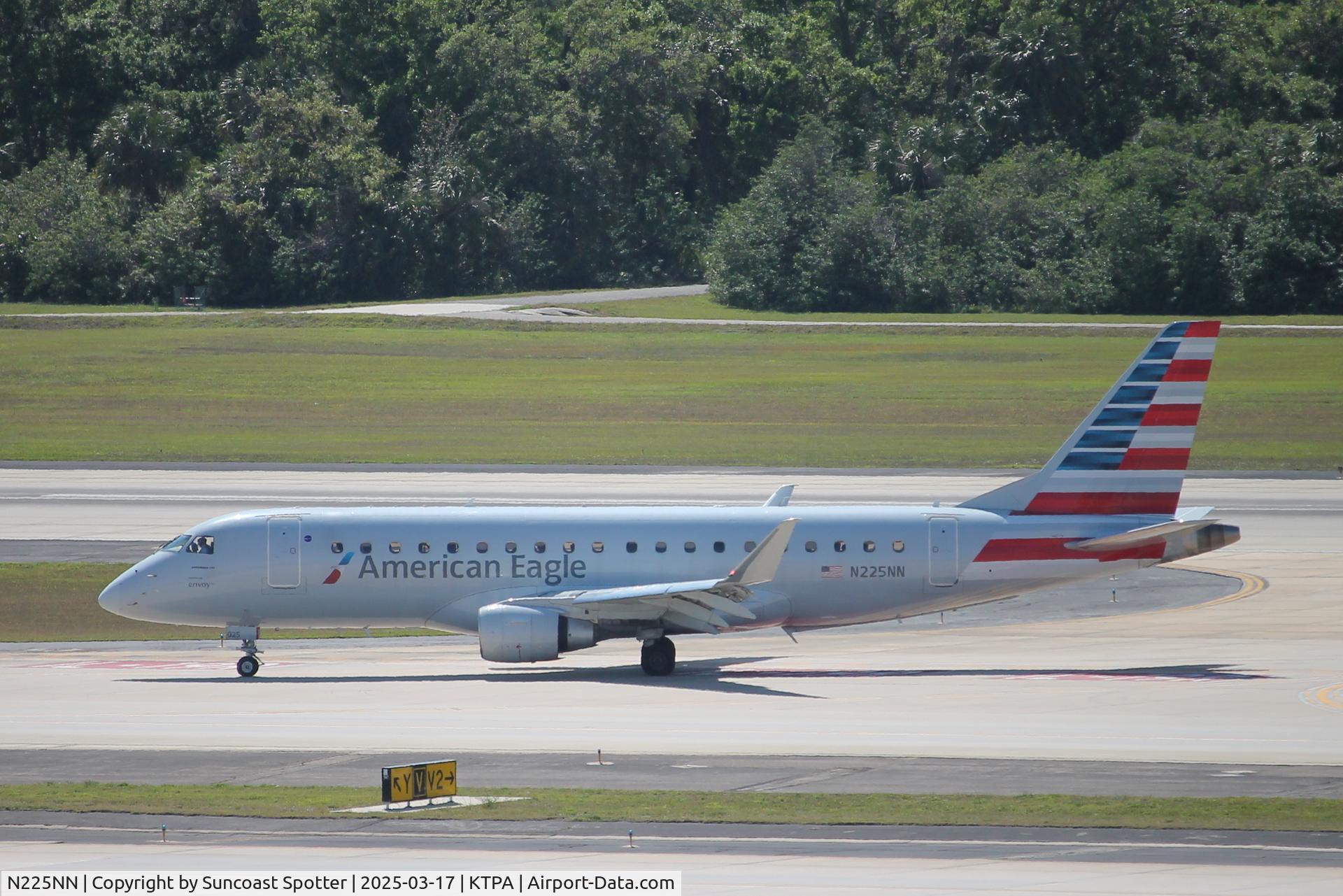N225NN, 2016 Embraer 175LR (ERJ-170-200LR) C/N 17000537, American Flight 3368 operated by Envoy taxis to the gate at Tampa International Airport following flight from Miami International Airport