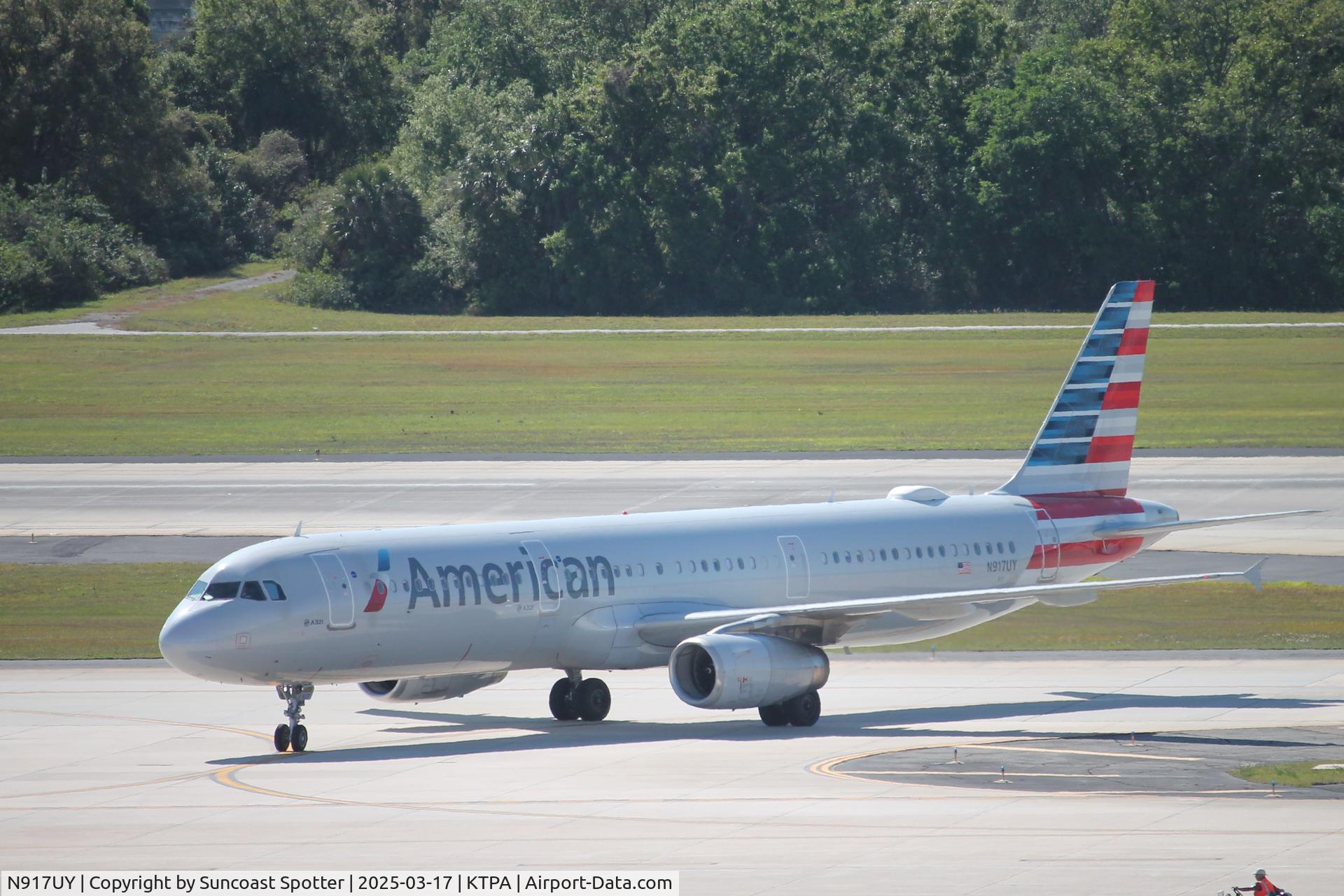 N917UY, 2015 Airbus A321-231 C/N 6427, American Flight 1402 taxis to the gate at Tampa International Airport following flight from Phoenix-Sky Harbor International Airport