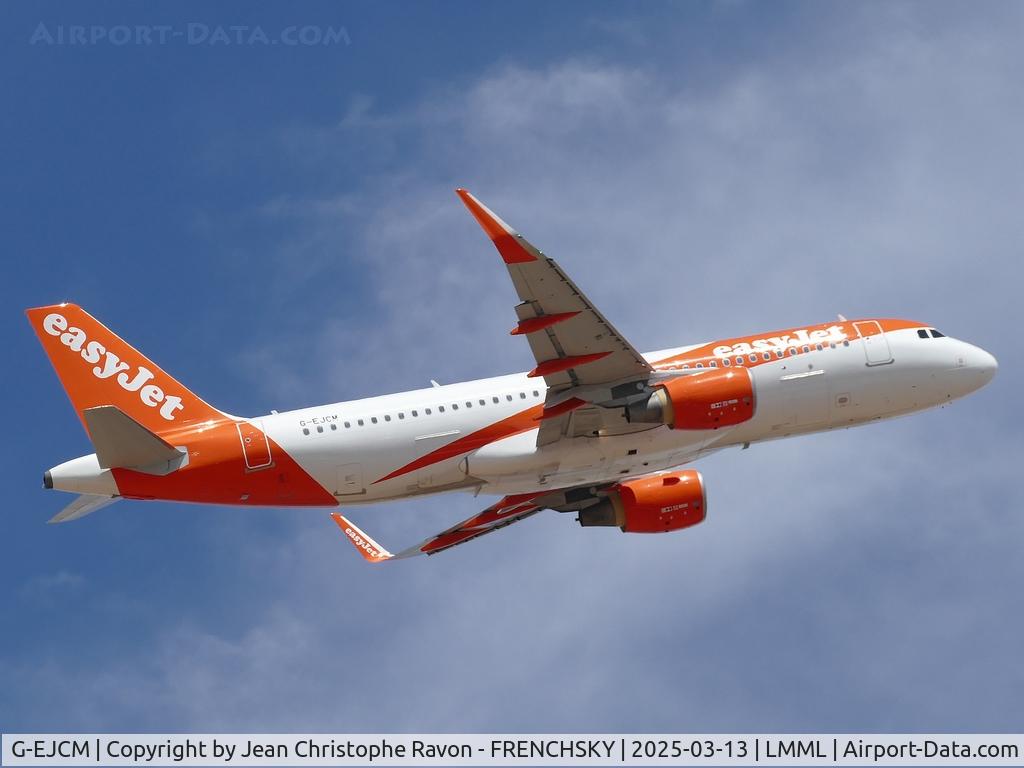 G-EJCM, 2013 Airbus A320-214(W) C/N 5917, Malta (MLA)	London (LGW)	U26328