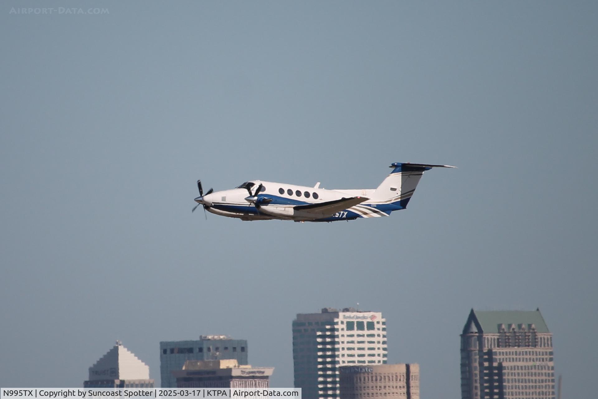 N995TX, 1982 Beech B200 King Air C/N BB-1027, King Air 995TX departs Tampa International Airport enroute to Asheville Regional Airport 