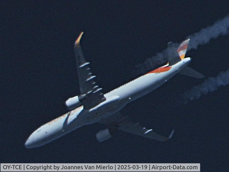 OY-TCE, 2014 Airbus A321-211 C/N 6342, DK1217 LPA-BLL over Belgium
