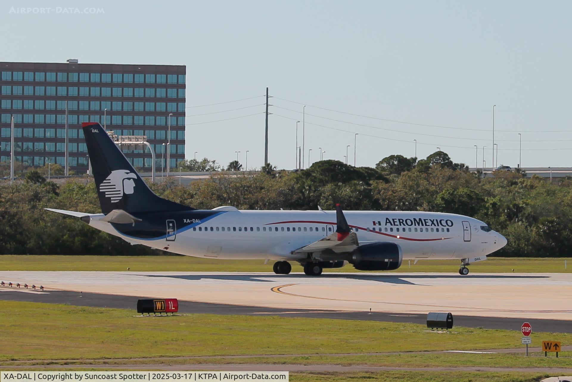XA-DAL, 2019 Boeing 737-8 MAX C/N 60227, Aeromexico Flight 1741 departs Tampa International Airport enroute to Mexico City International Airport