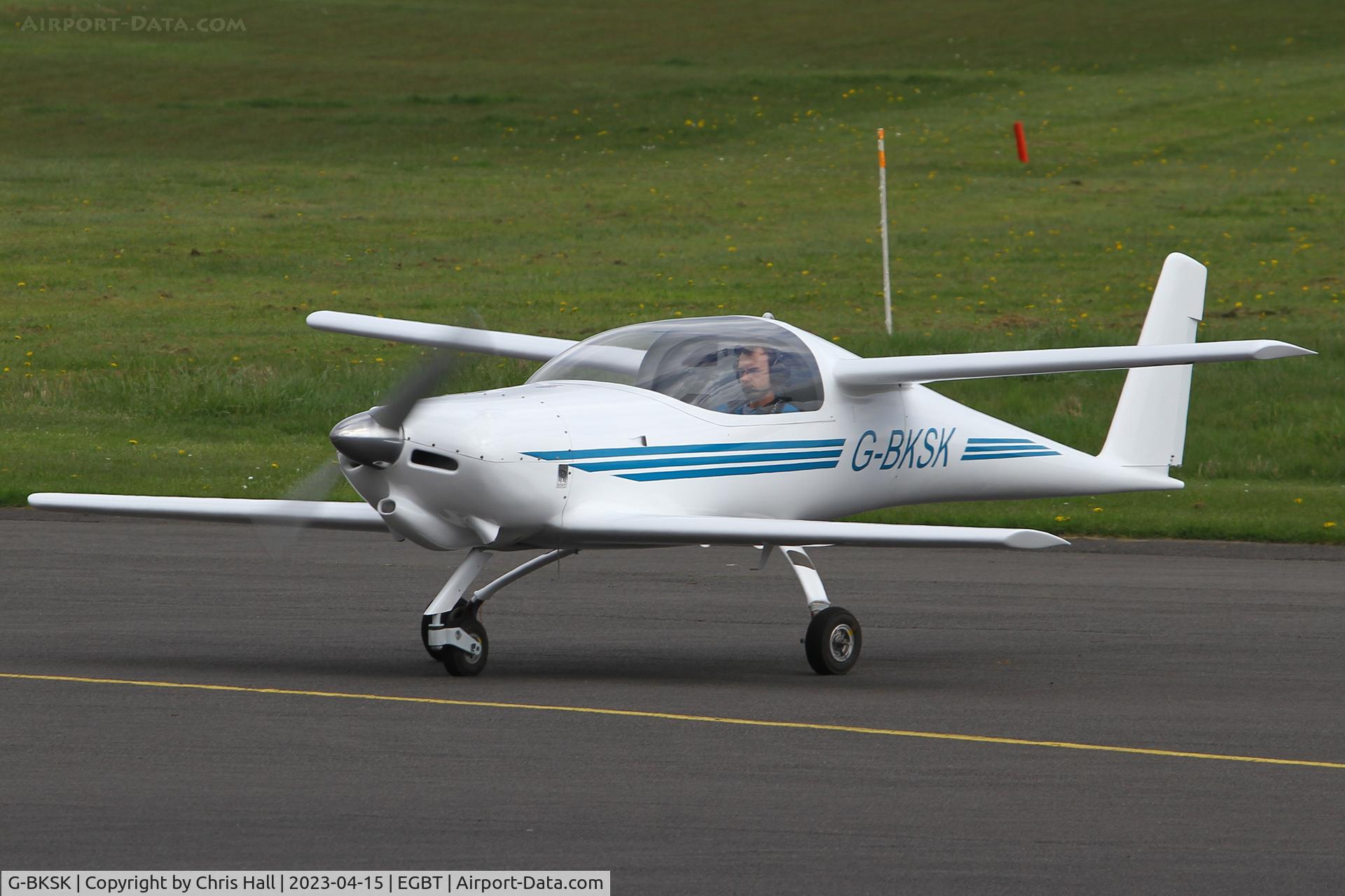G-BKSK, 1983 QAC Quickie Q2 C/N PFA 094A-10765, Turweston