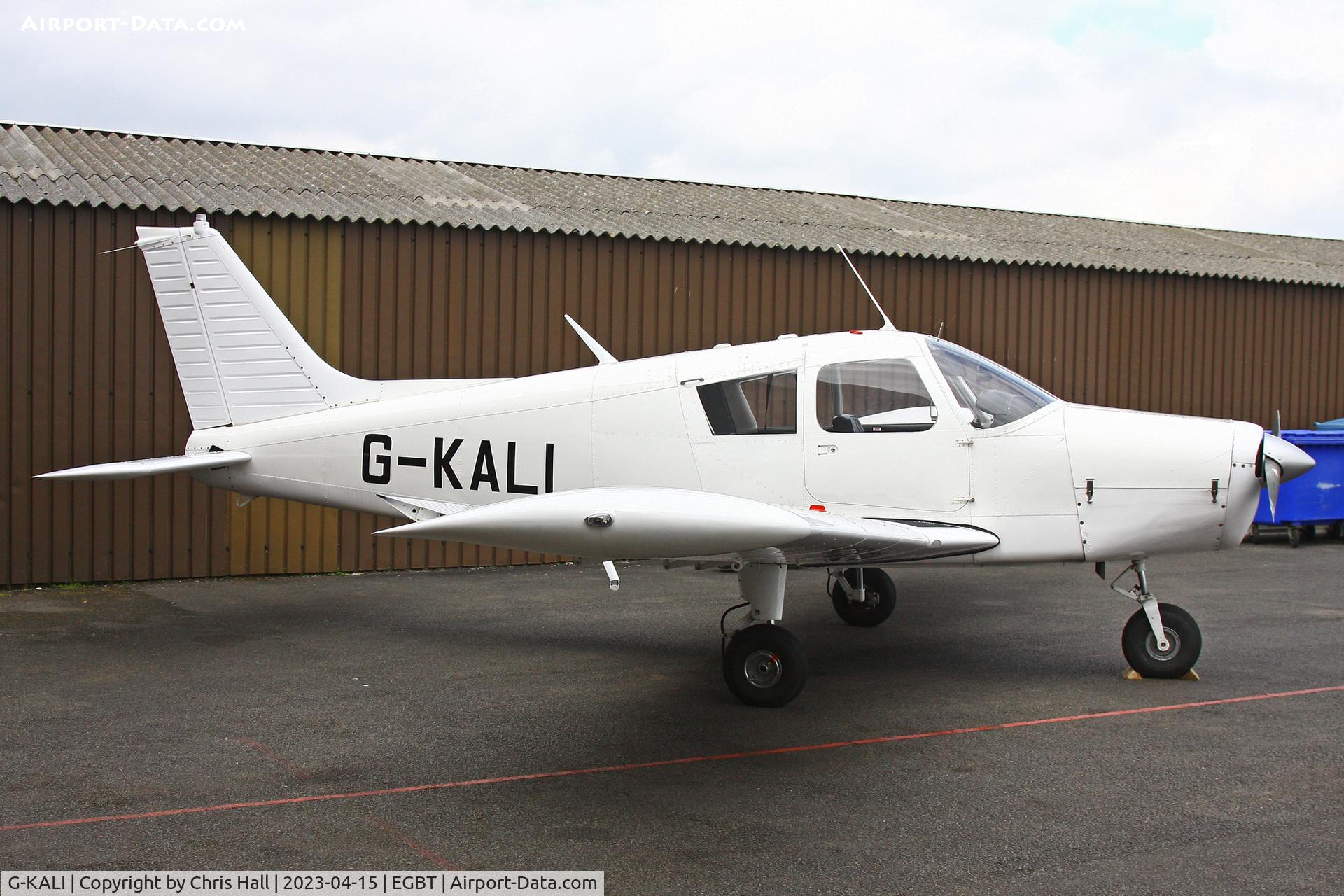 G-KALI, 1972 Piper PA-28-140 Cherokee F C/N 28-7325195, Turweston