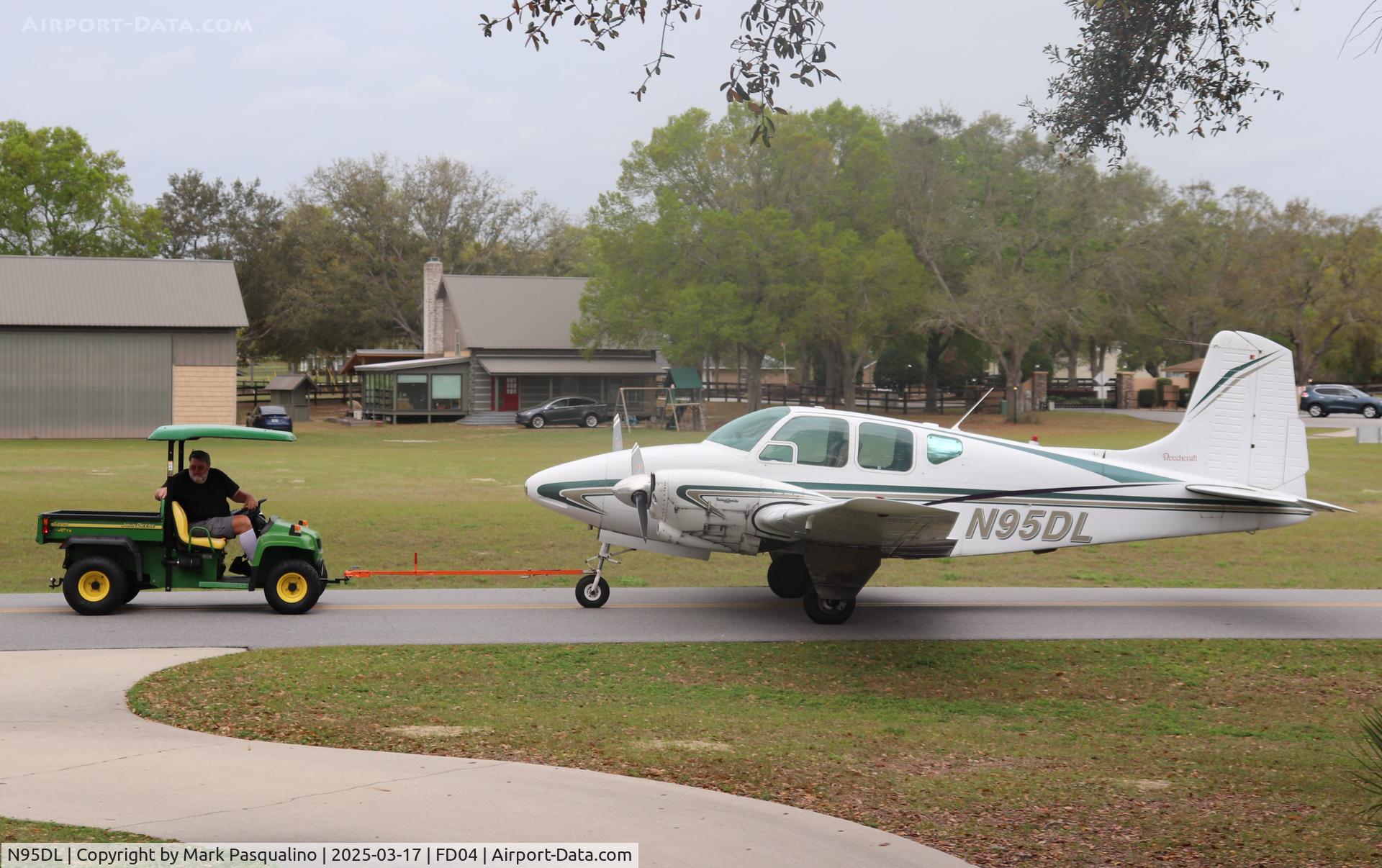 N95DL, 1960 Beech B95 Travel Air C/N TD-418, Beech B95