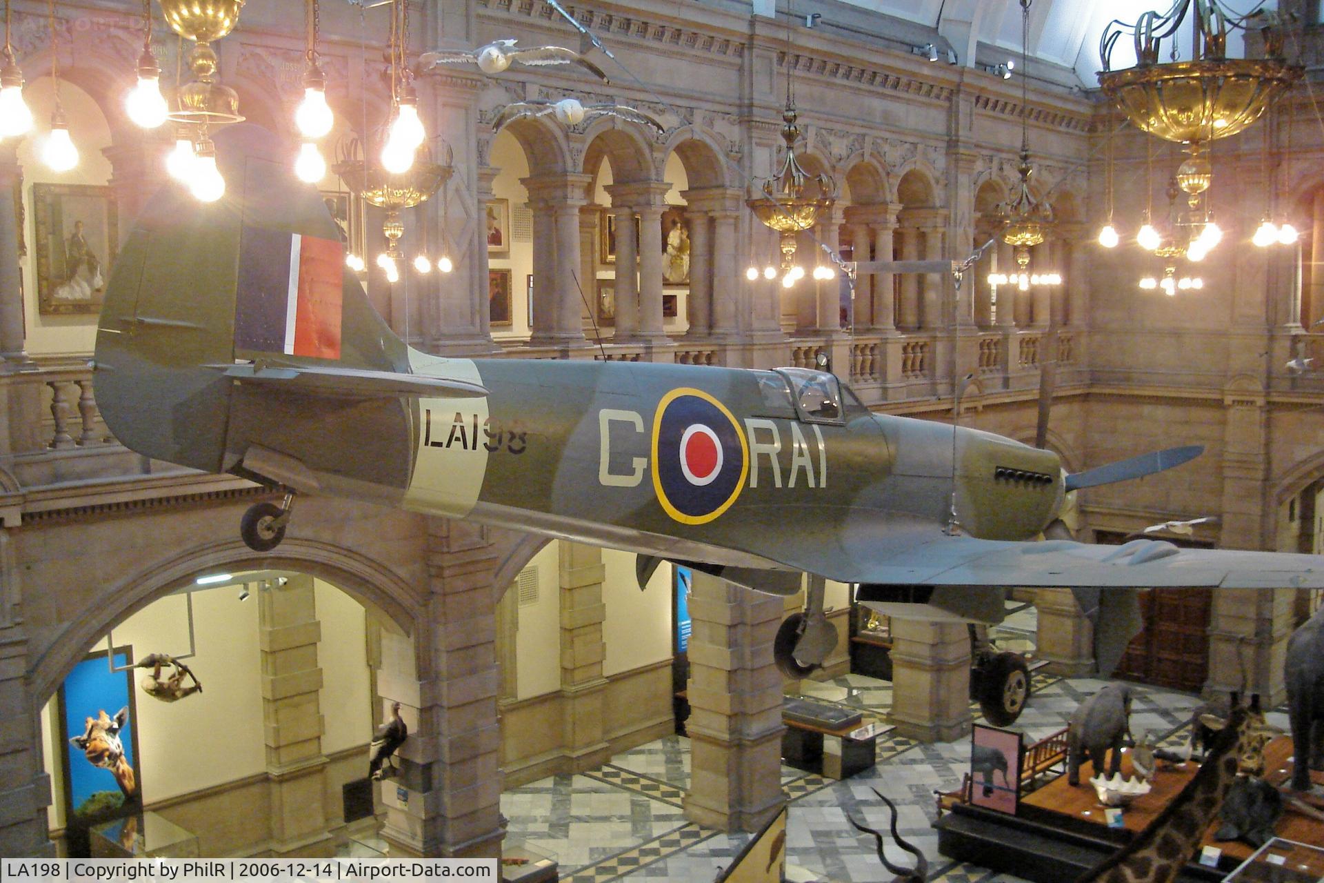 LA198, 1944 Supermarine 356 Spitfire F.21 C/N SMAF.4338, LA198 1944 VS Spitfire F21 RAF Kelvingrove Gallery GLA