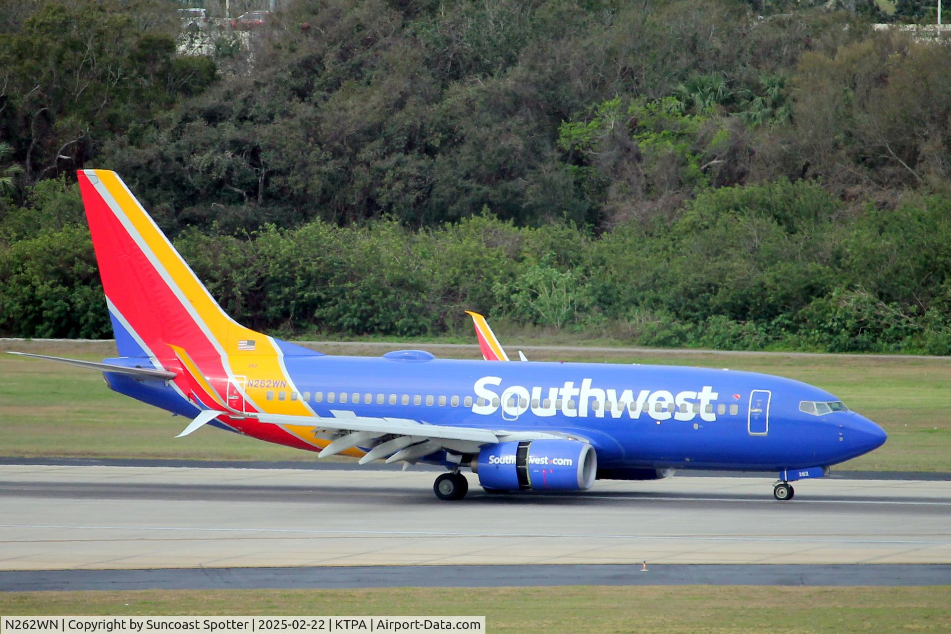 N262WN, 2006 Boeing 737-7H4 C/N 32519, Southwest Flight 726 arrives at Tampa International Airport following flight from Milwaukee-Mitchell International Airport