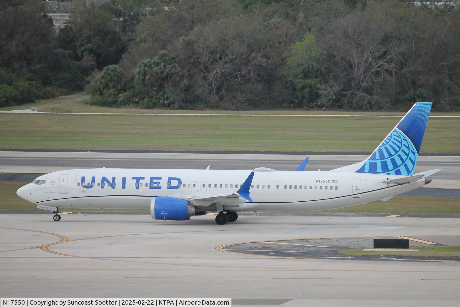 N17550, 2023 Boeing 737-9 MAX C/N 64479, United Flight 1186 taxis to gate at Tampa International Airport following flight from Cleveland-Hopkins International Airport