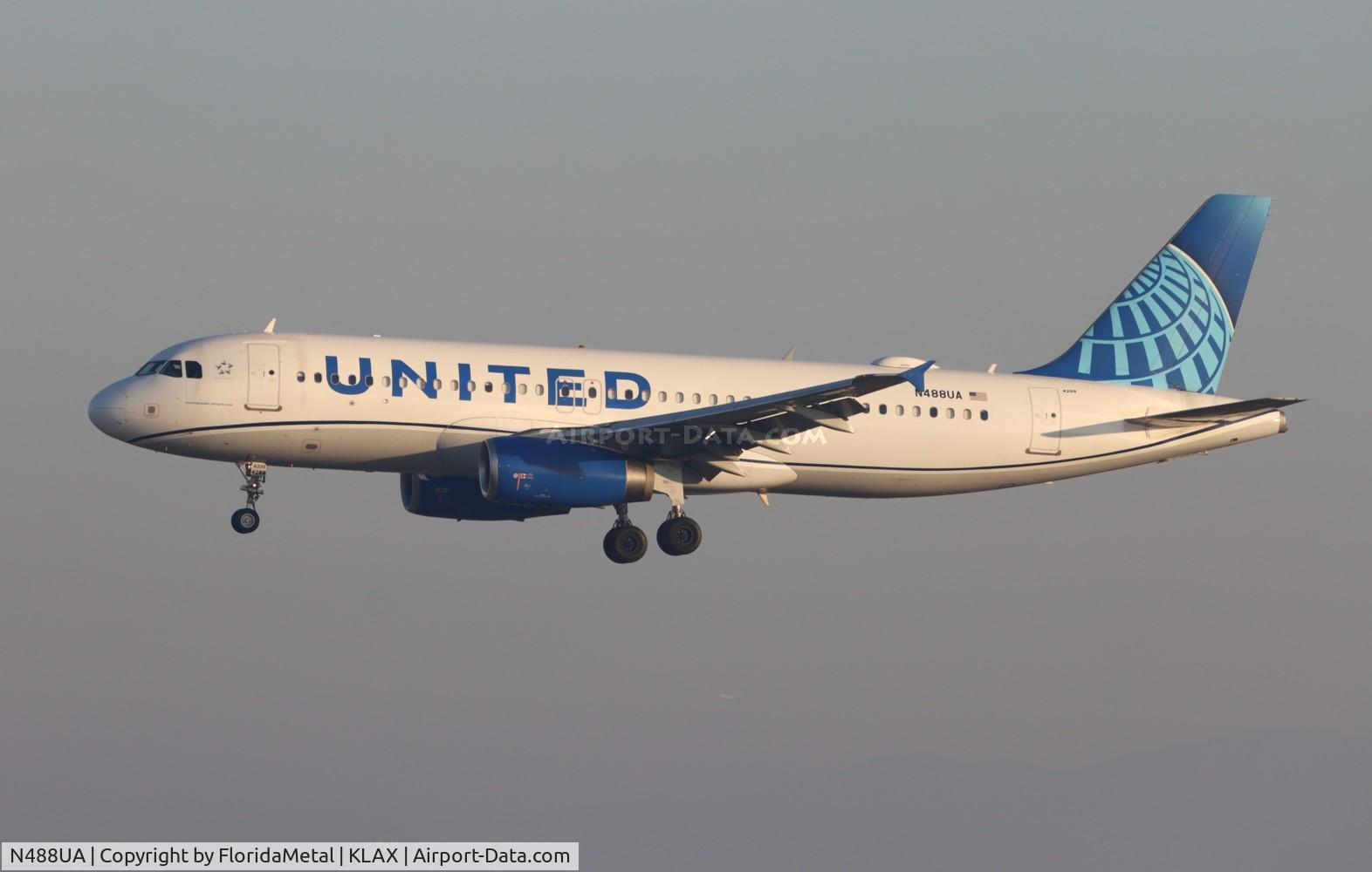 N488UA, 2001 Airbus A320-232 C/N 1680, UAL A320 nc zx aus-lax
