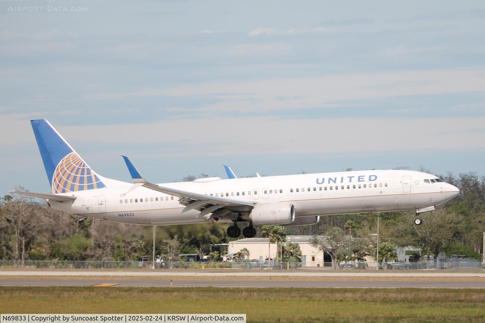 N69833, 2014 Boeing 737-924/ER C/N 44565, United Flight 1321 arrives on Runway 6 at Southwest Florida International Airport following flight from Newark-Liberty International Airport