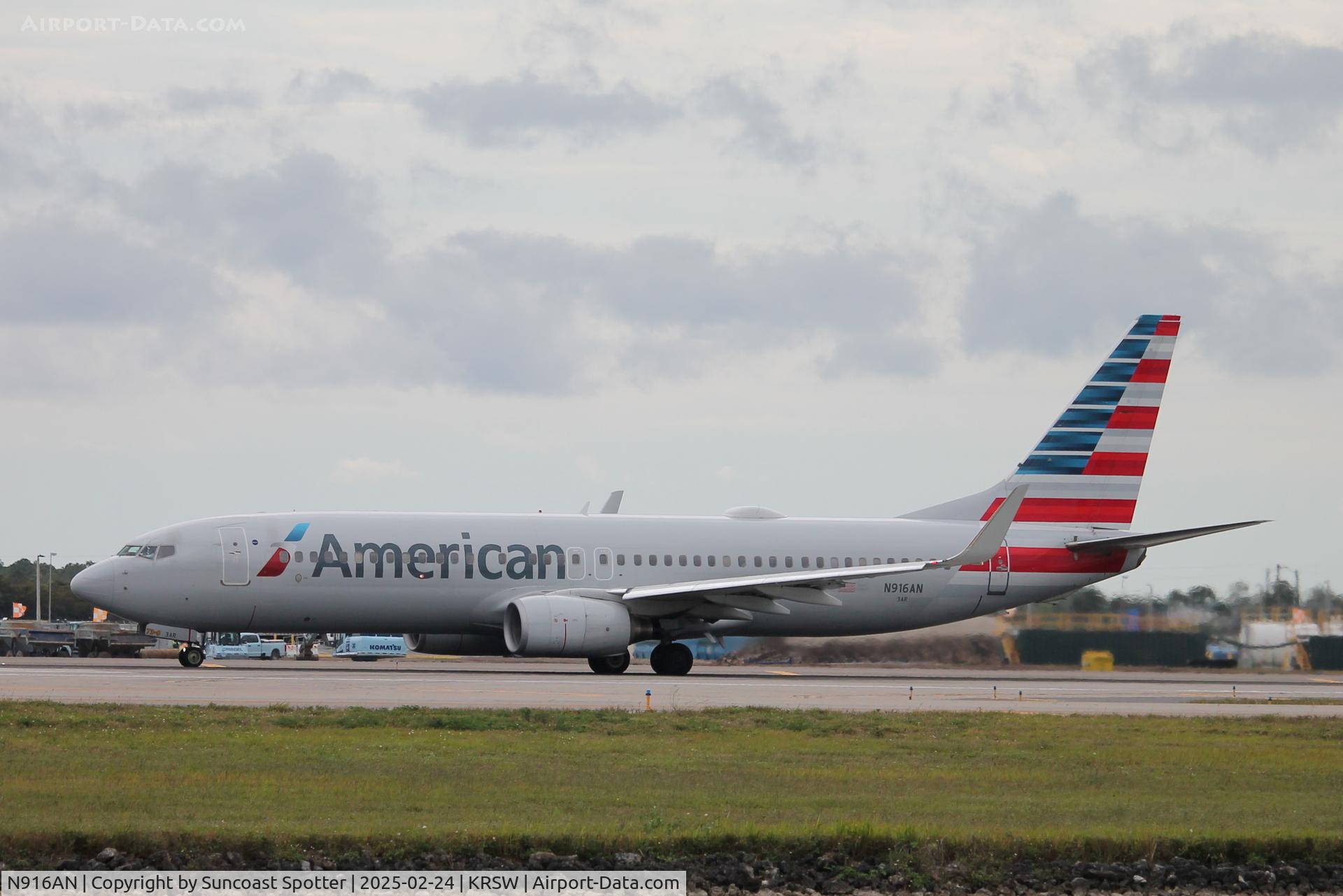 N916AN, 1999 Boeing 737-823 C/N 29517, American Flight 1929 departs Runway 6 at Southwest Florida International Airport enroute to Chicago-O’Hare International Airport