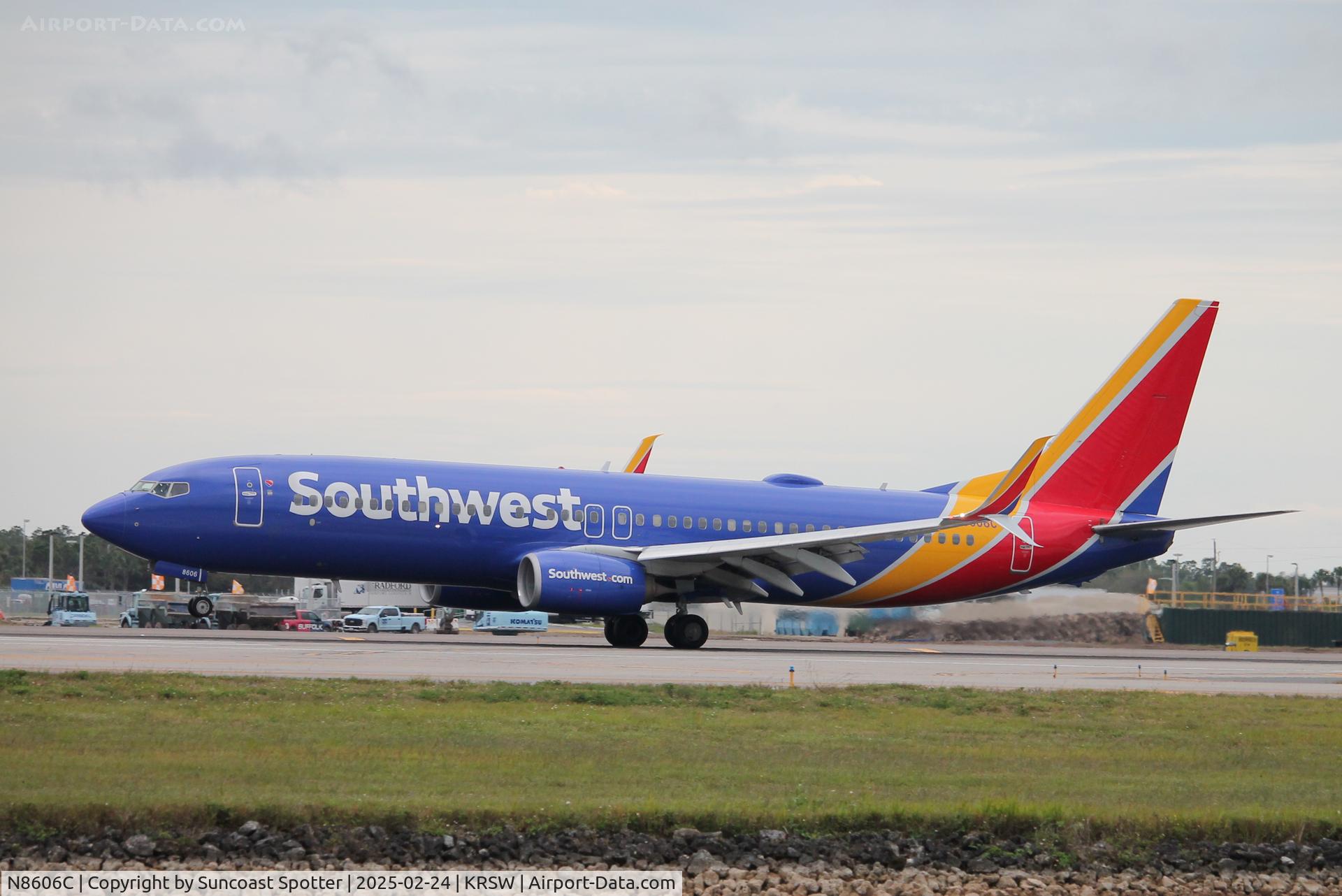 N8606C, 2013 Boeing 737-8H4 C/N 35964, Southwest Flight 1351 arrives on Runway 6 at Southwest Florida International Airport following flight from Chicago-Midway International Airport