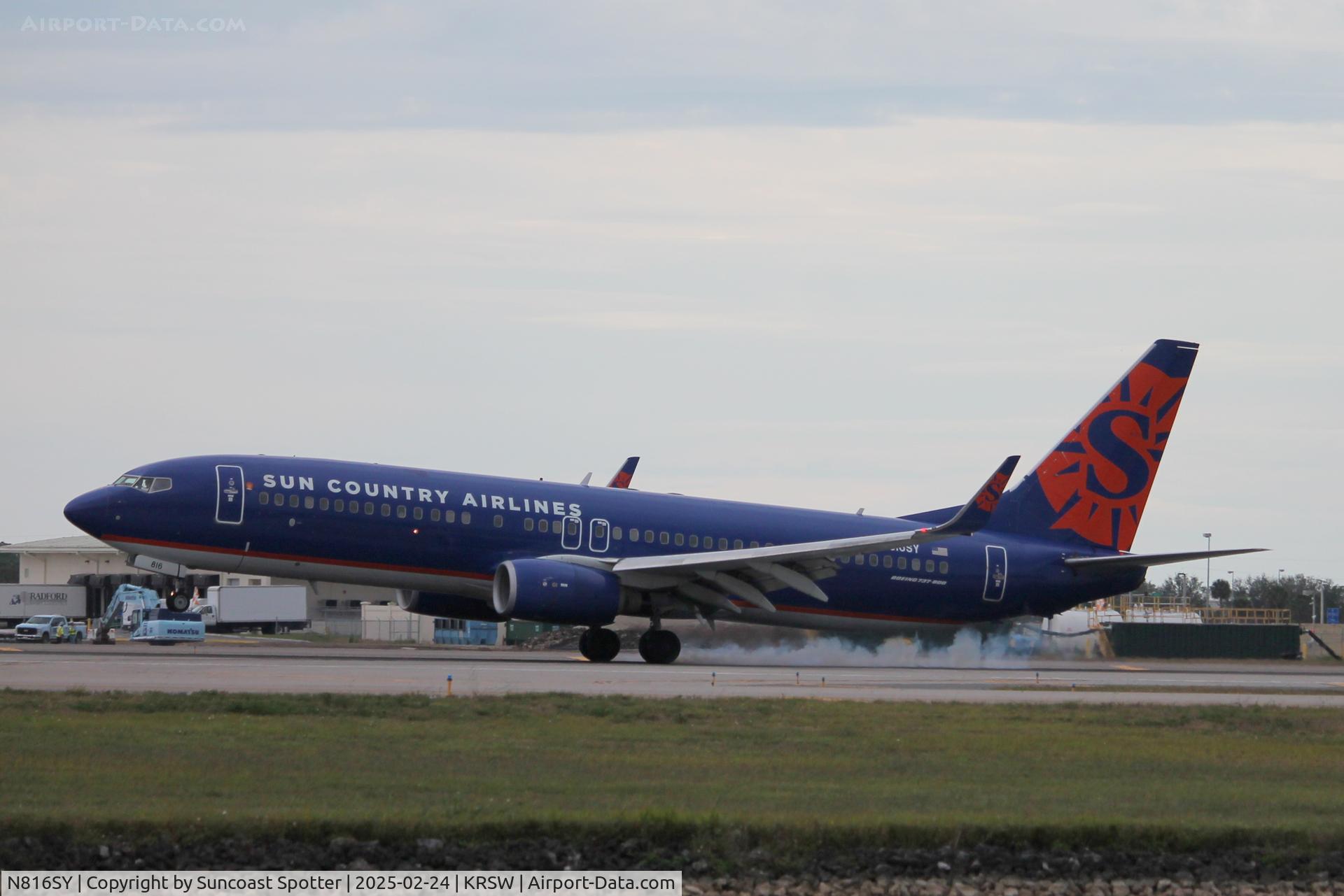 N816SY, 2001 Boeing 737-8Q8 C/N 30637, Sun Country Flight 161 arrives on Runway 6 at Southwest Florida International Airport following flight from Dane County Airport