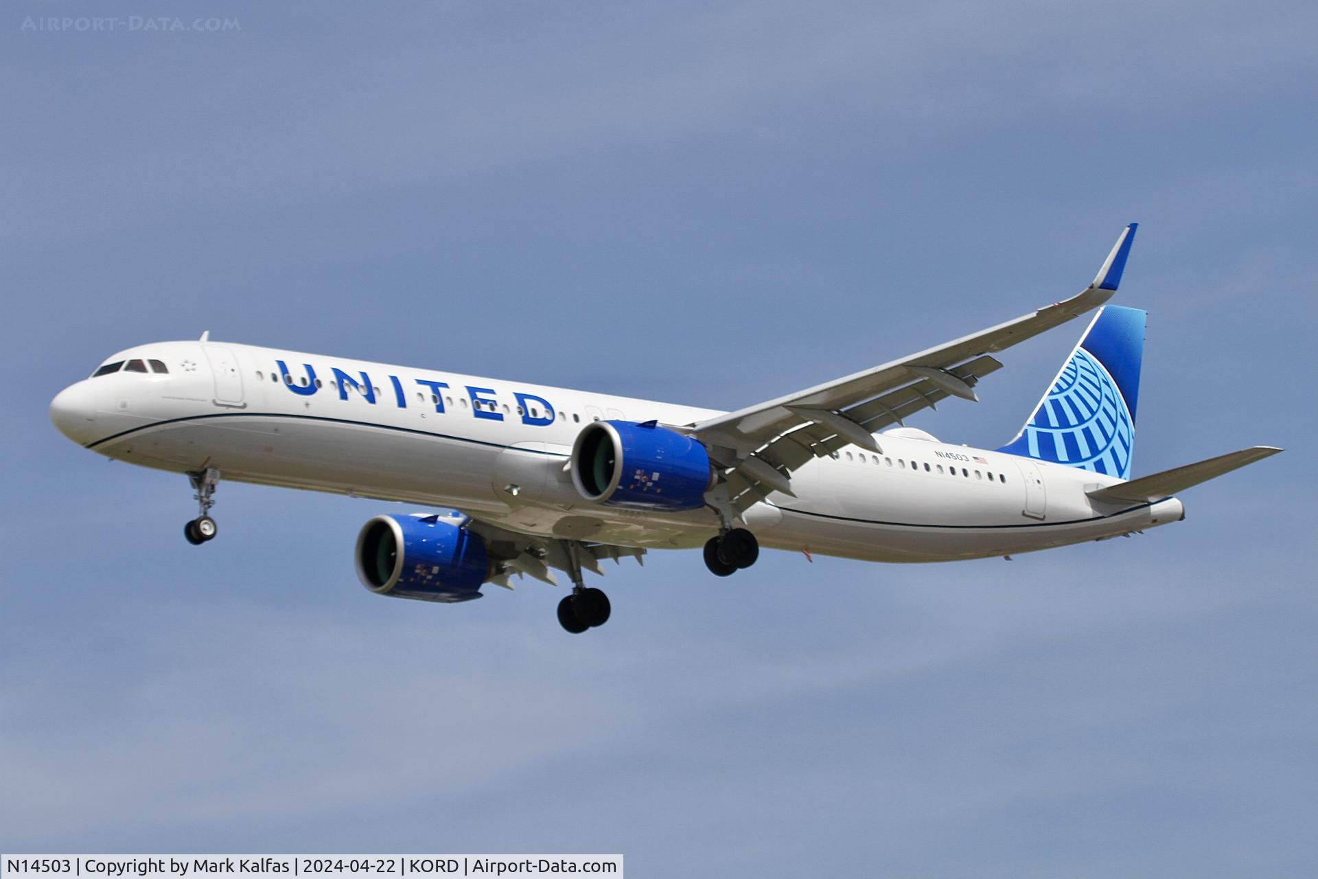 N14503, 2023 Airbus A321-27NX NEO C/N 11599, A321 United Airlines AIRBUS A321-271NX N14503 arriving 28C KORD