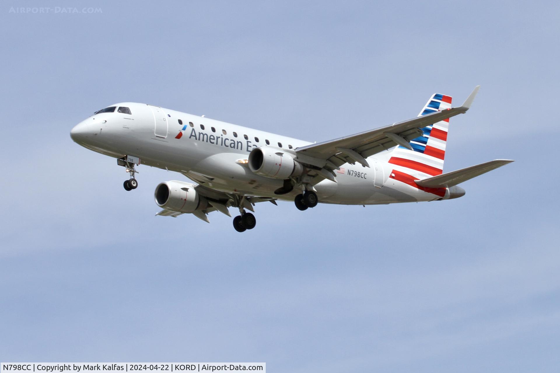 N798CC, 2005 Embraer 170SE (ERJ-170-100SE) C/N 17000070, E170 Envoy American Eagle Embraer 170SE (ERJ-170-100SE) N798CC