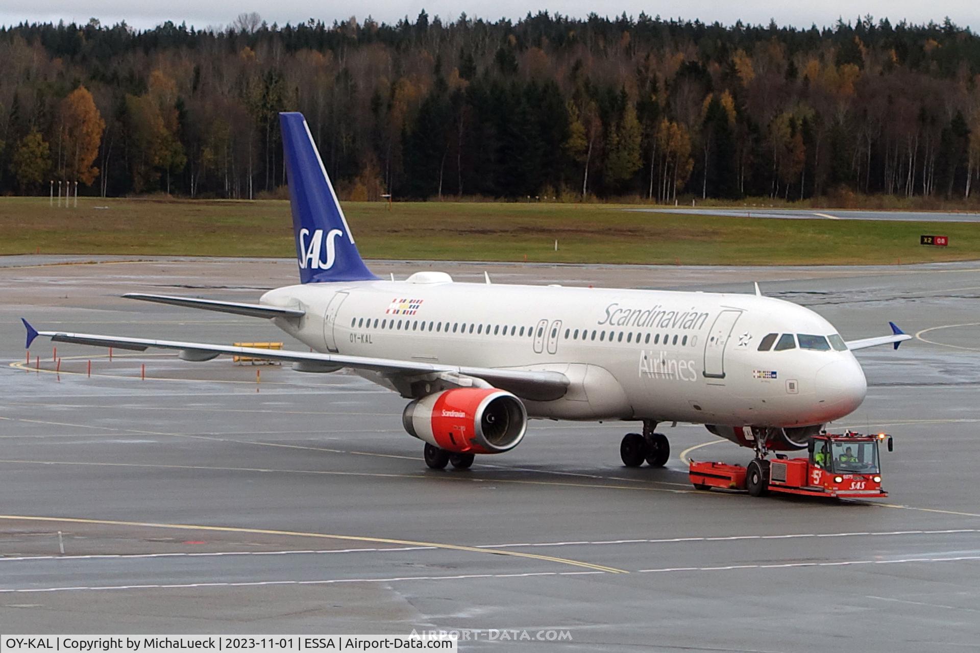 OY-KAL, 2006 Airbus A320-232 C/N 2883, At Arlanda