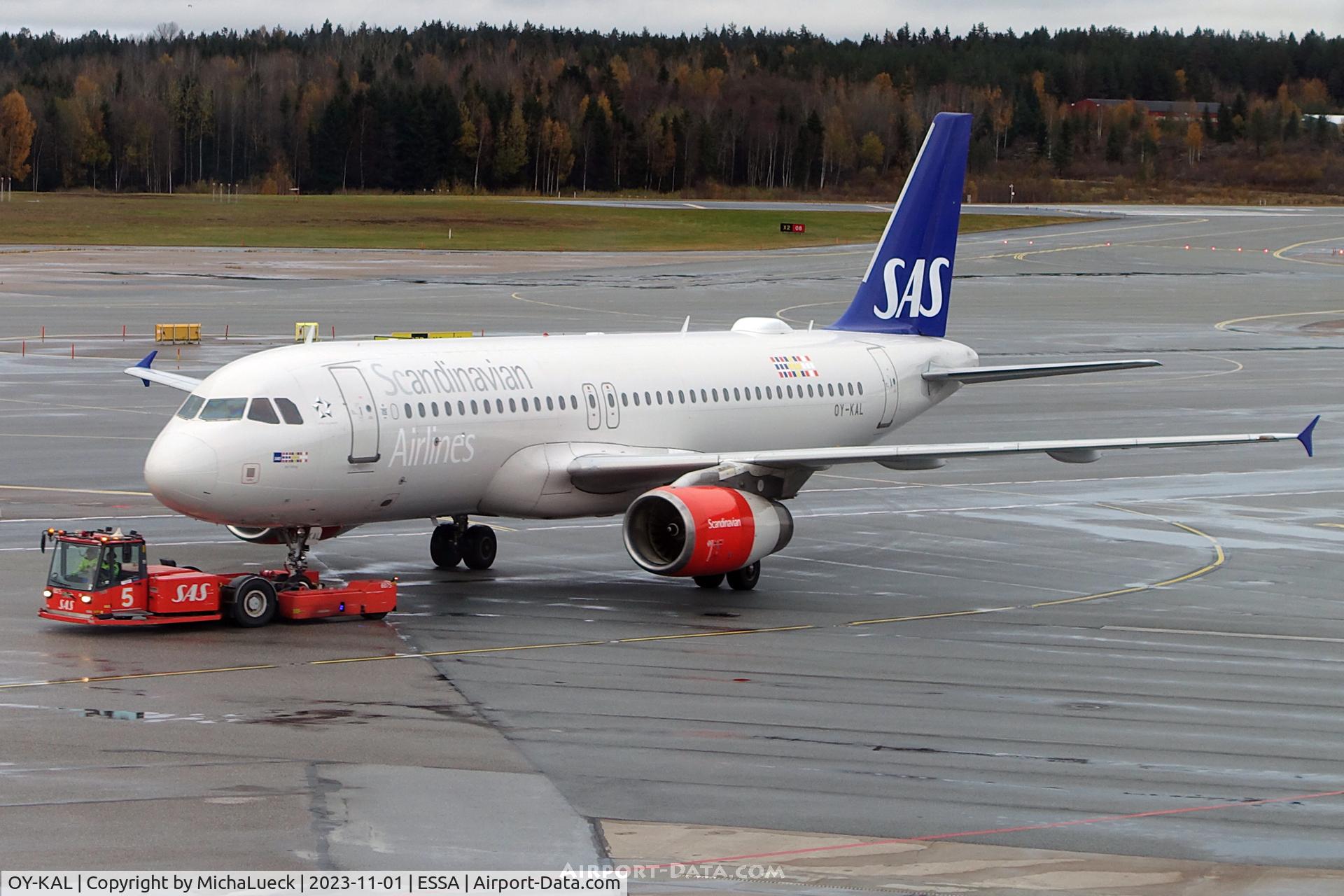 OY-KAL, 2006 Airbus A320-232 C/N 2883, At Arlanda