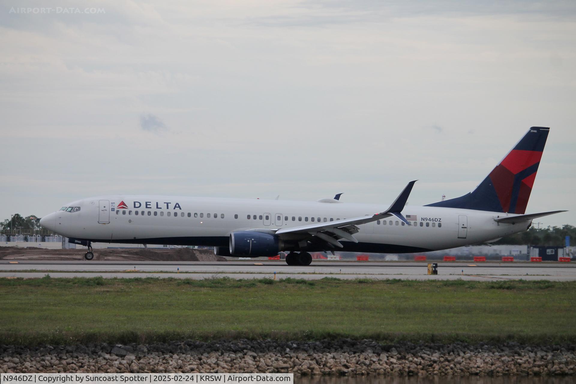 N946DZ, 2013 Boeing 737-9GP/ER C/N 38730, Delta Flight 1196 arrives on Runway 6 at Southwest Florida International Airport following flight from Hartsfield-Jackson International Airport
