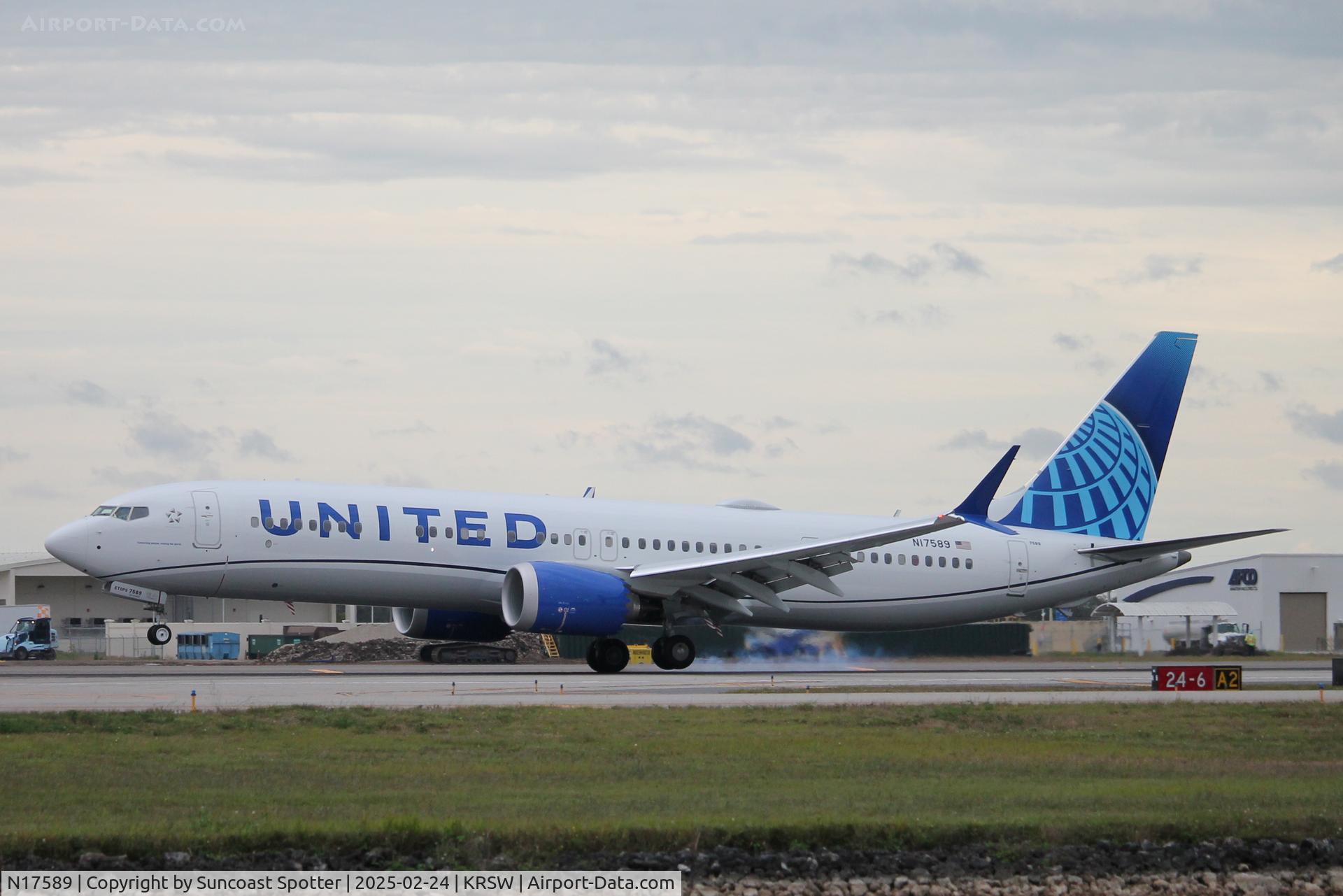N17589, 2025 Boeing 737 Max 9 C/N 67740, United Flight 2059 arrives on Runway 6 at Southwest Florida International Airport following flight from Newark-Liberty International Airport