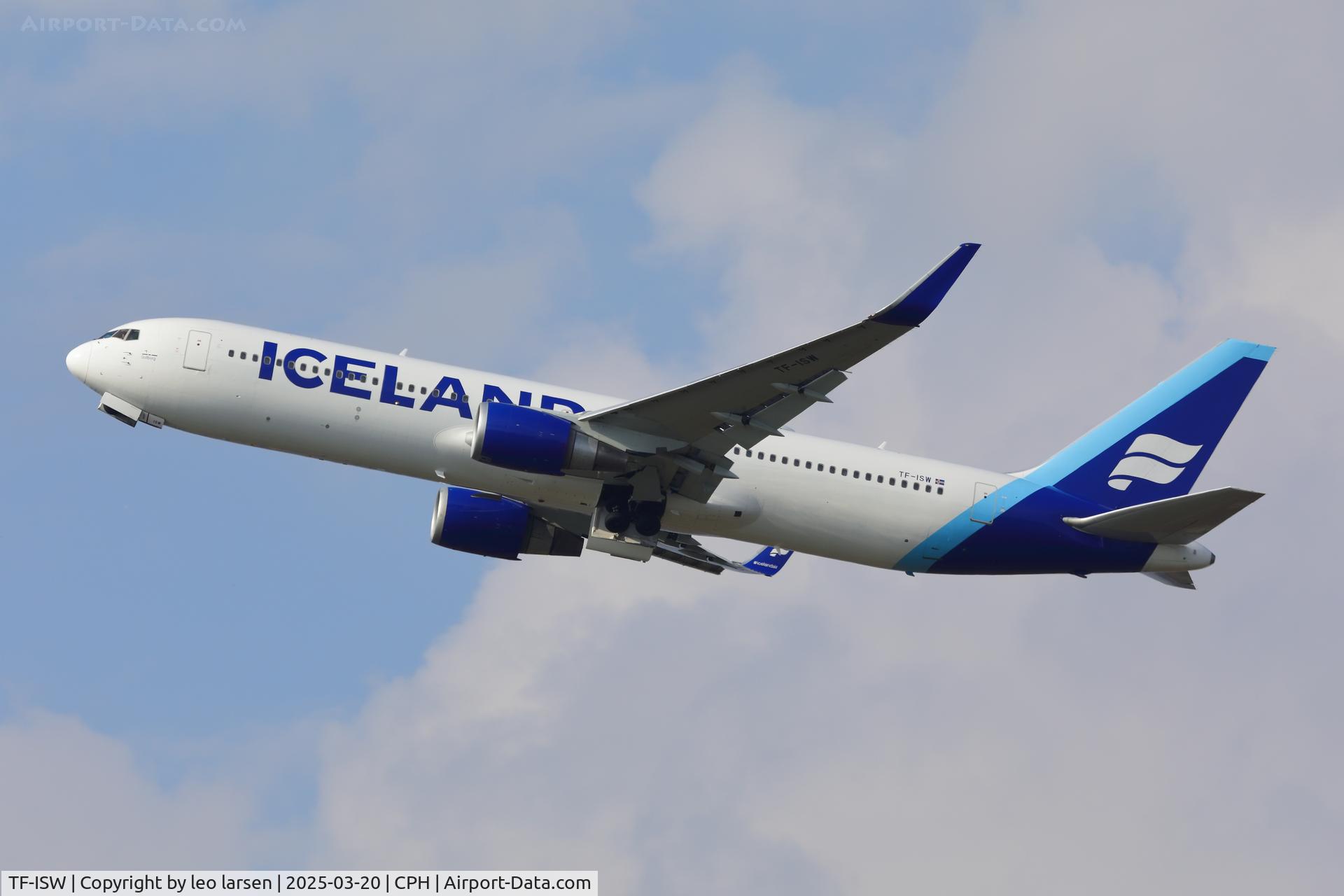 TF-ISW, 1997 Boeing 767-319/ER C/N 28745, Copenhagen 20.3.2025