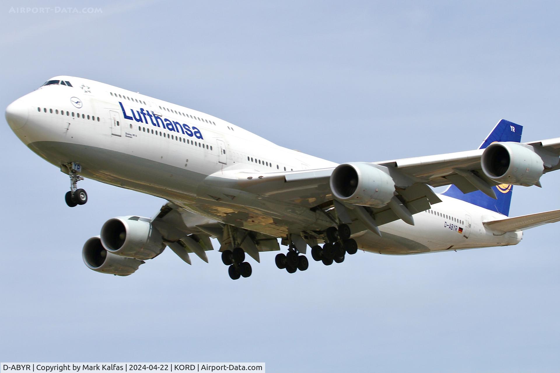D-ABYR, 2014 Boeing 747-830 C/N 37842, B744 Lufthansa Boeing 747-830 D-ABYR 28C approach KORD