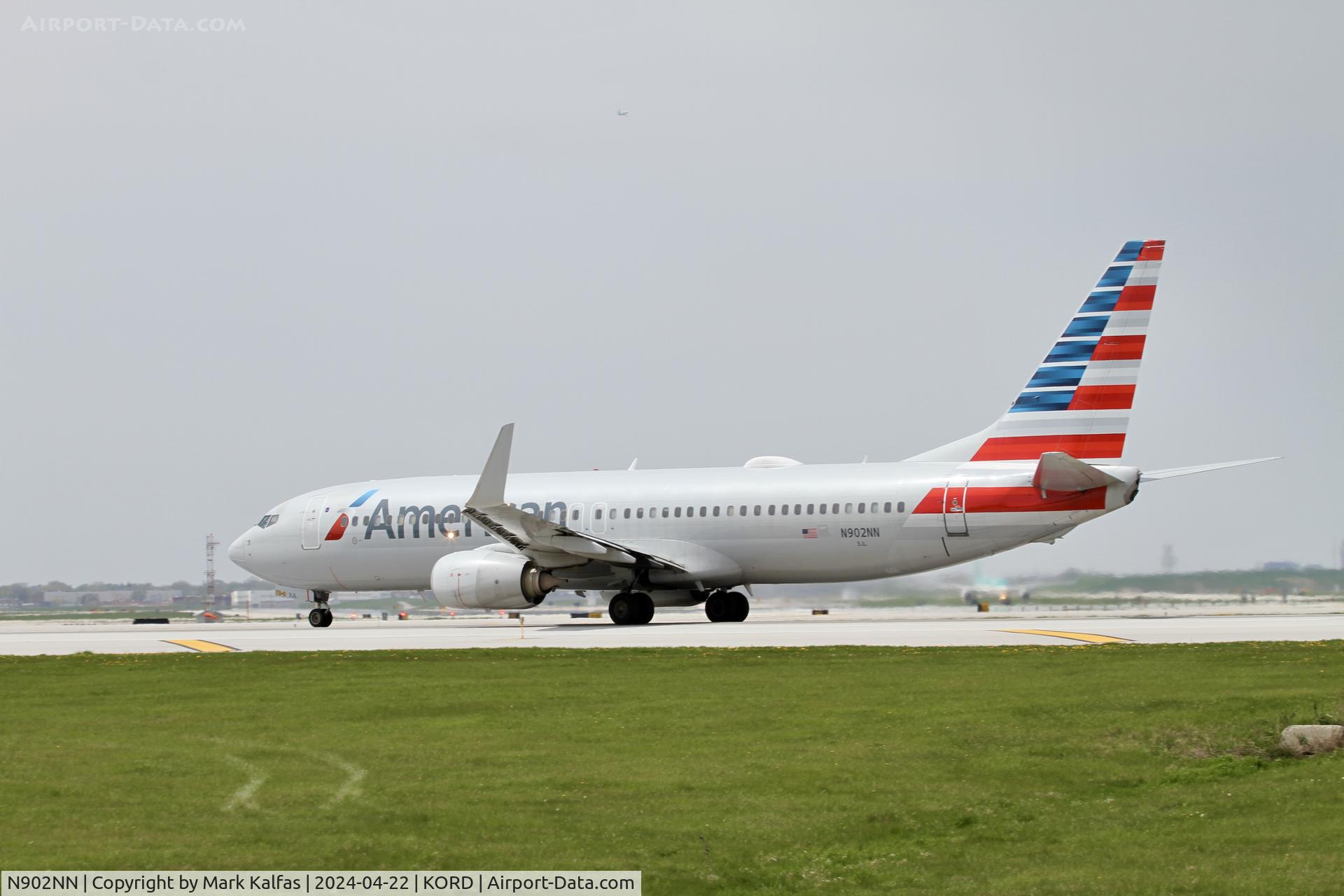 N902NN, 2012 Boeing 737-823 C/N 31154, B738 American Airlines Boeing 737-823 N902NN departing 22L KORD