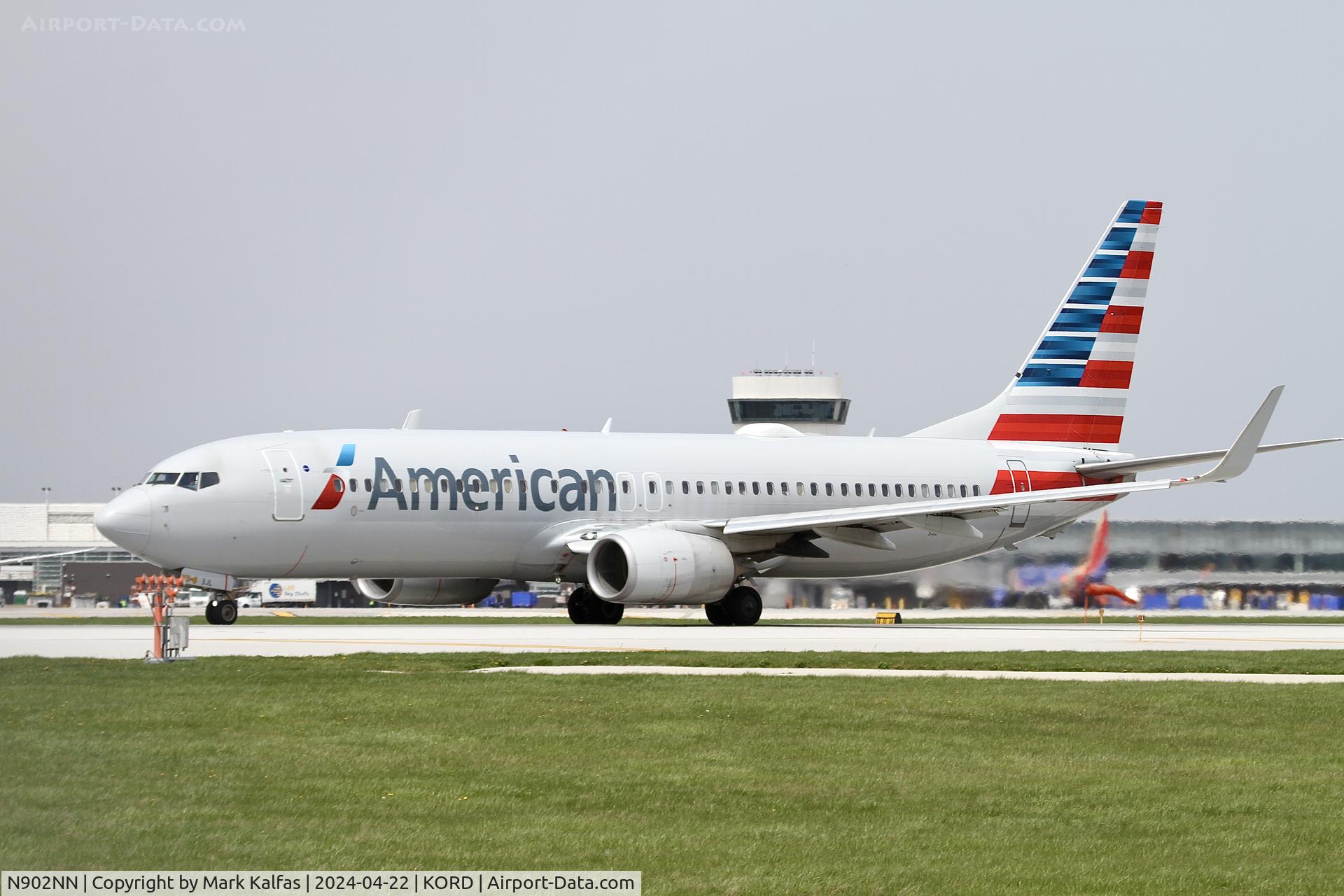 N902NN, 2012 Boeing 737-823 C/N 31154, B738 American Airlines Boeing 737-823 N902NN departing 22L KORD