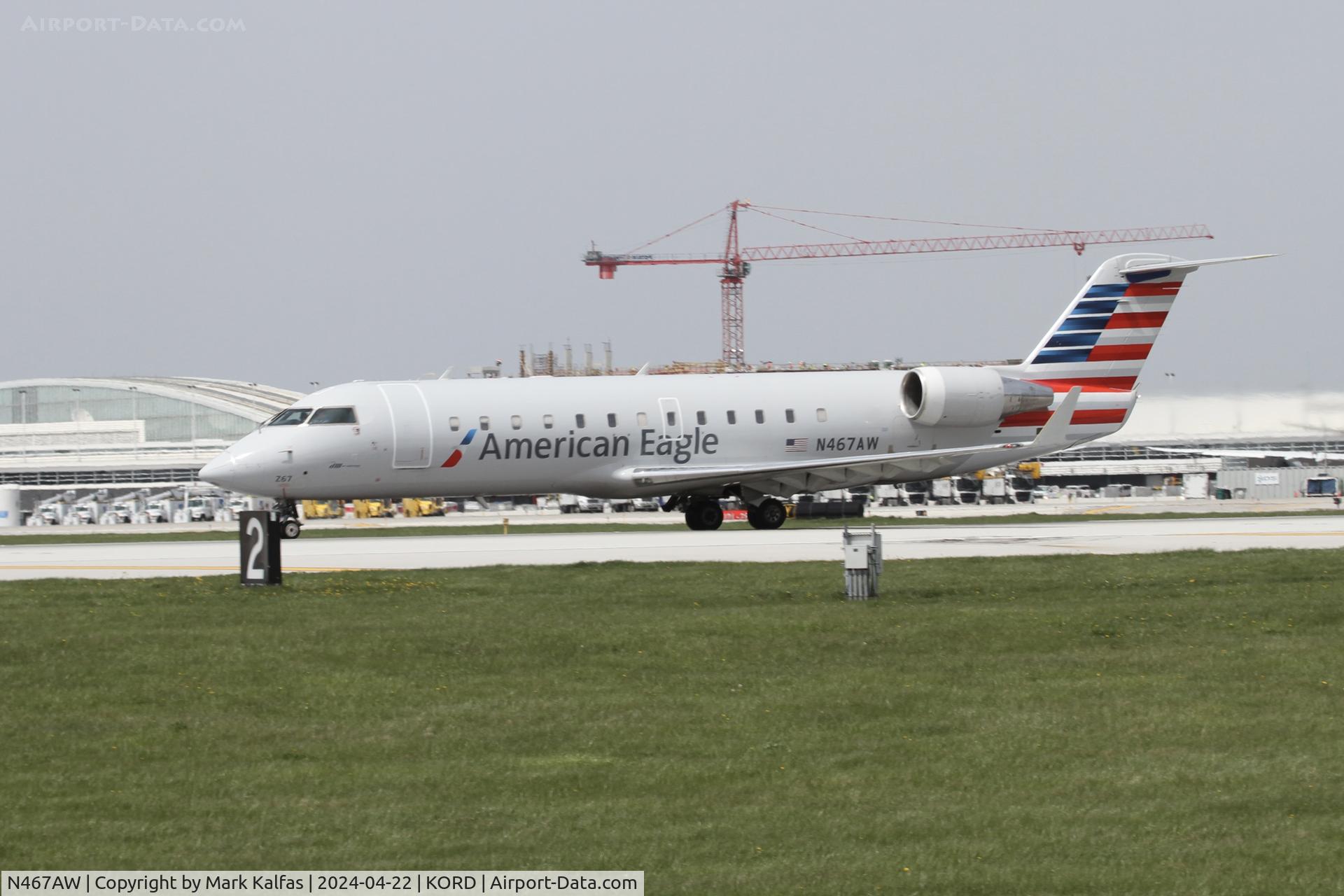 N467AW, Bombardier CRJ-200ER (CL-600-2B19) C/N 7900, CRJ2 Air Wisconsin/ American Eagle BOMBARDIER INC CL-600-2B19 N467AW departing 22L KORD
