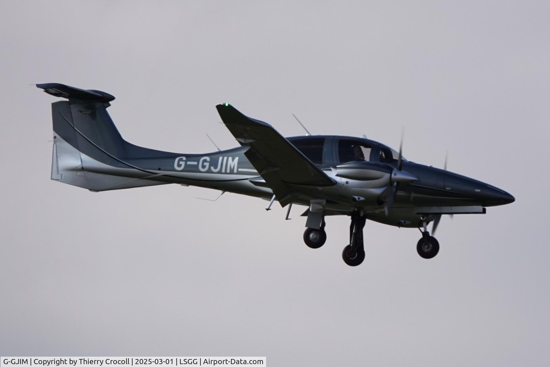 G-GJIM, 2022 Diamond DA-62 C/N 62.261, About to land onto runway 4 at Geneva International Airport