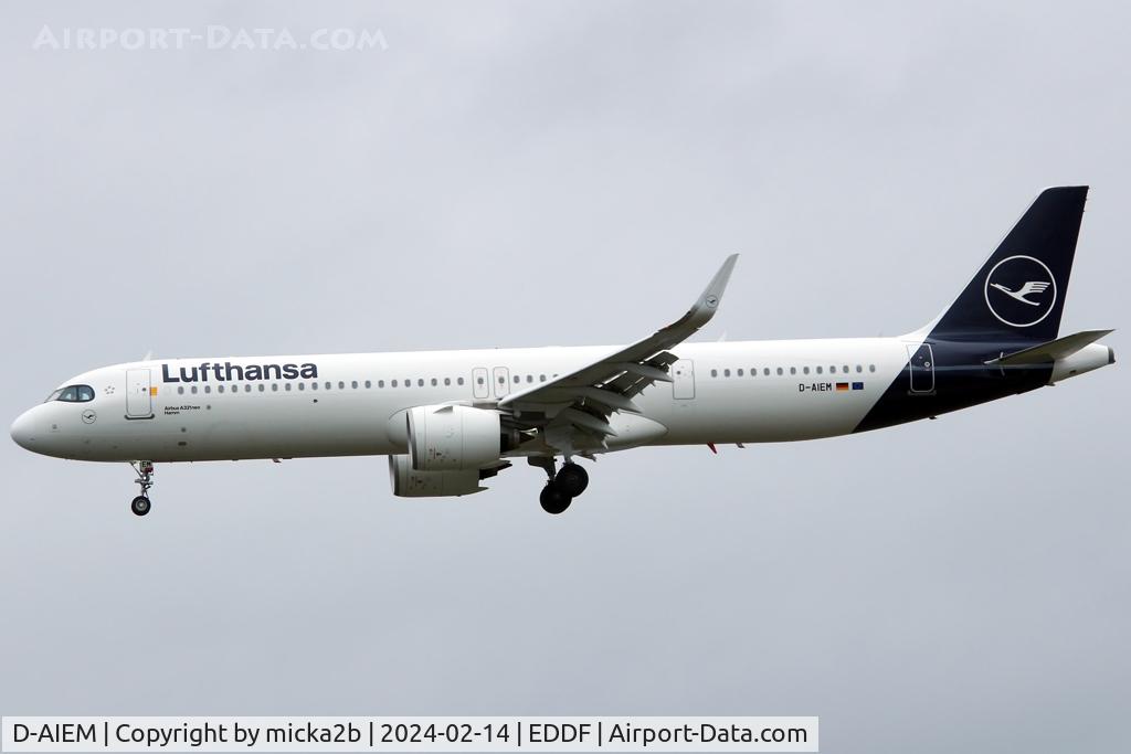 D-AIEM, 2021 Airbus A321-271NX C/N 10817, Landing