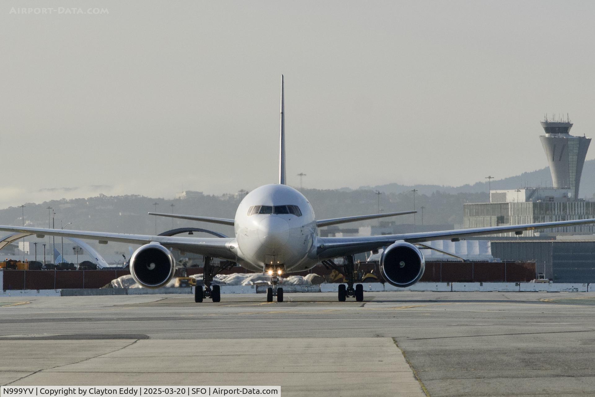N999YV, 1987 Boeing 767-241 C/N 23801, SFO 2025