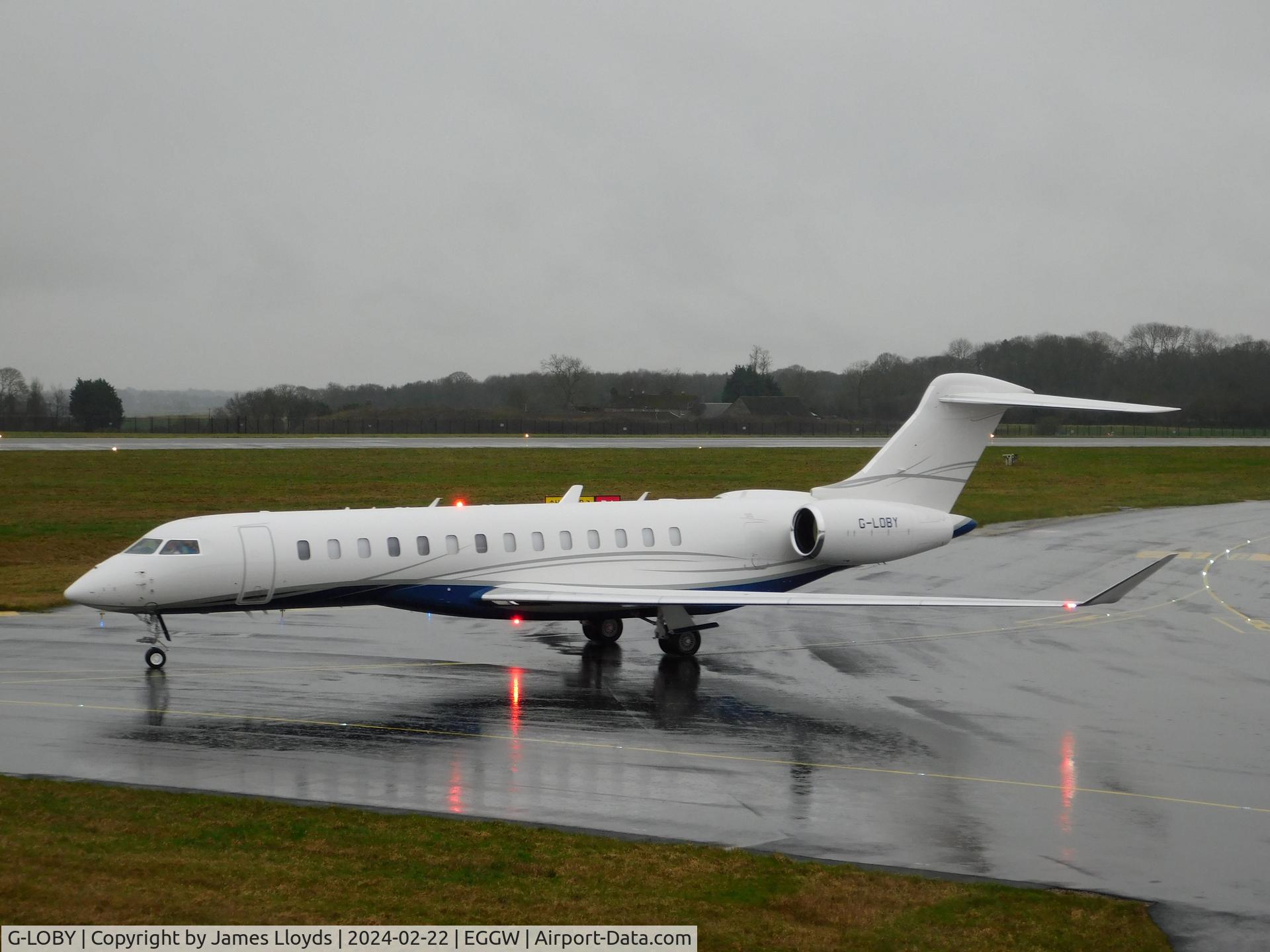 G-LOBY, 2023 Bombardier BD-700-2A12 Global 7500 C/N 70171, Taxing in at Luton Airport.