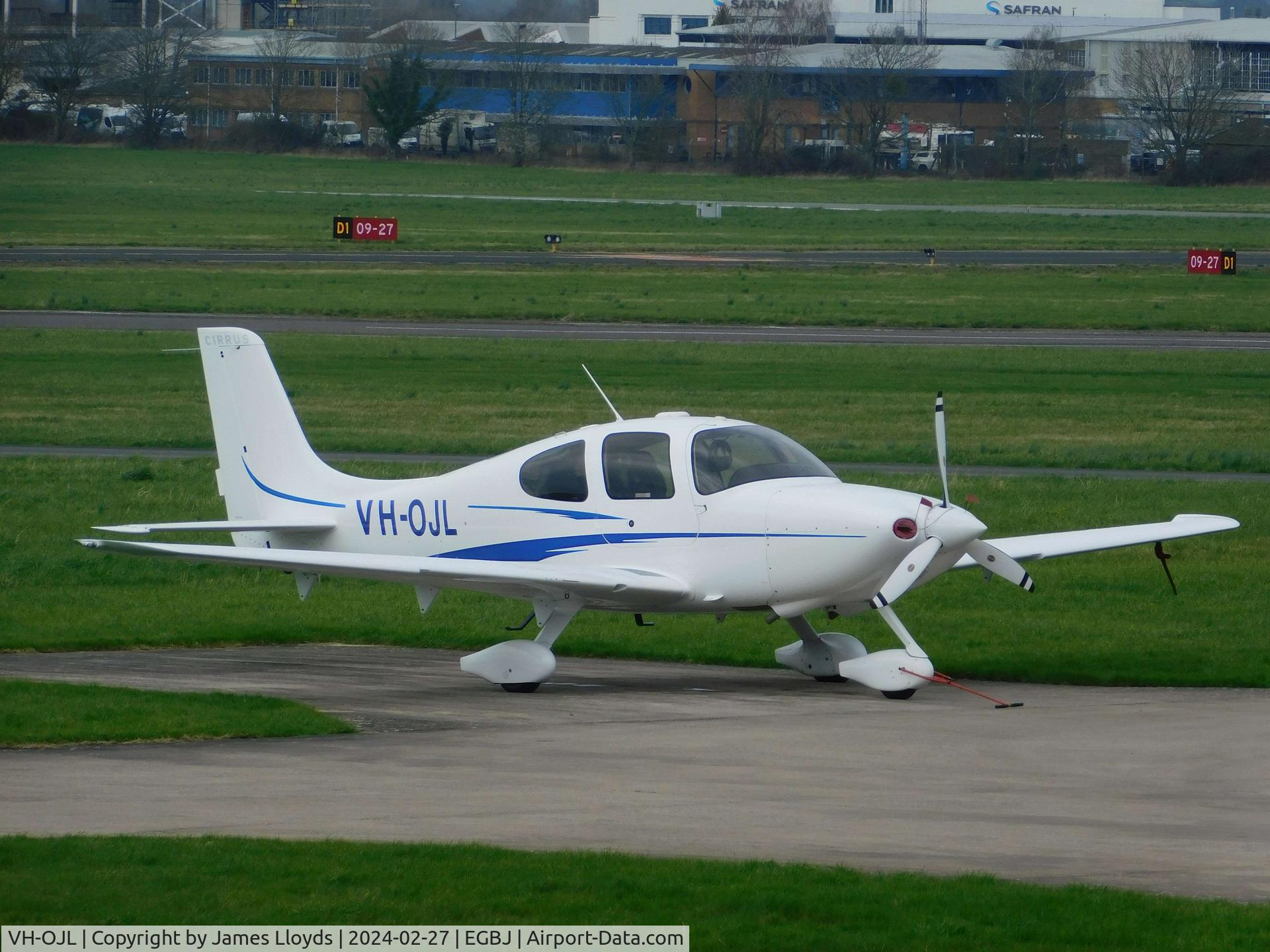 VH-OJL, 2007 Cirrus SR22 C/N 2377, Parked at Gloucestershire Airport.