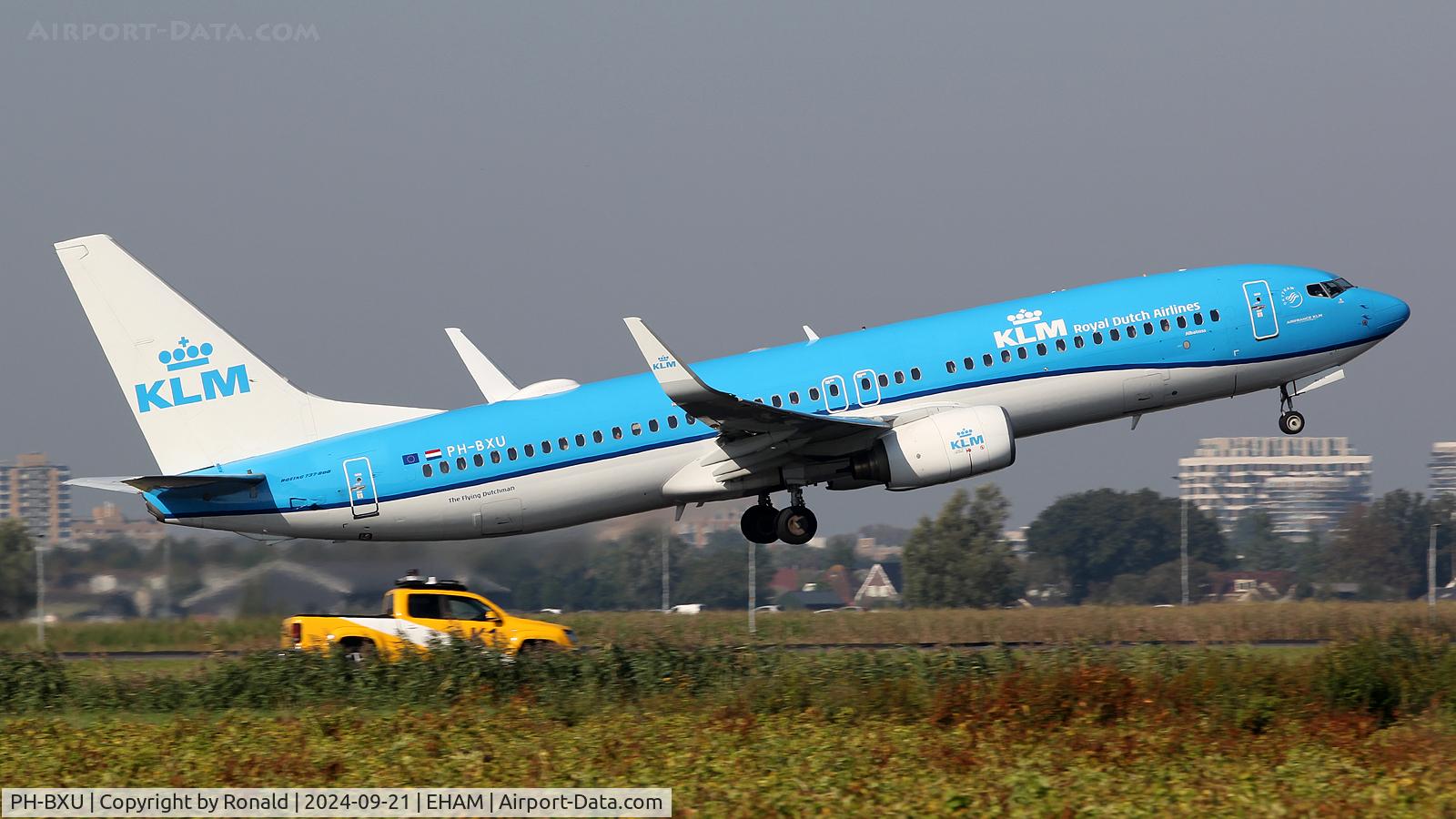 PH-BXU, 2006 Boeing 737-8BK C/N 33028, at eham