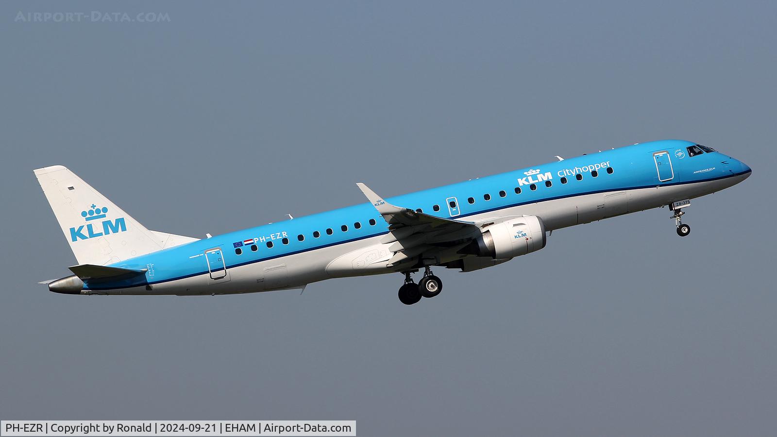 PH-EZR, 2010 Embraer 190LR (ERJ-190-100LR) C/N 19000375, at eham