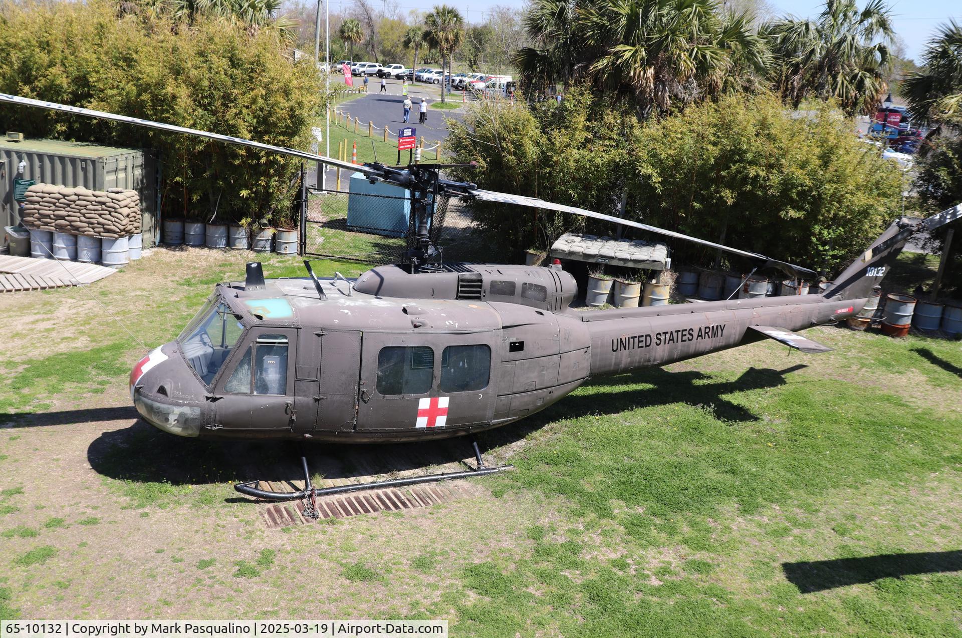 65-10132, 1965 Bell UH-1D Iroquois C/N 5176, Bell UH-1D Iroquois