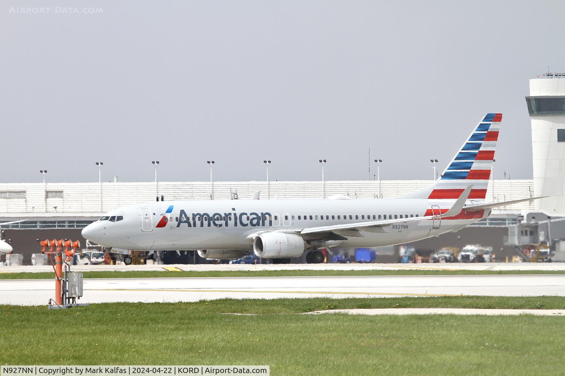 N927NN, 2013 Boeing 737-823 C/N 31171, B738 American Airlines Boeing 737-823 N927NN at KORD