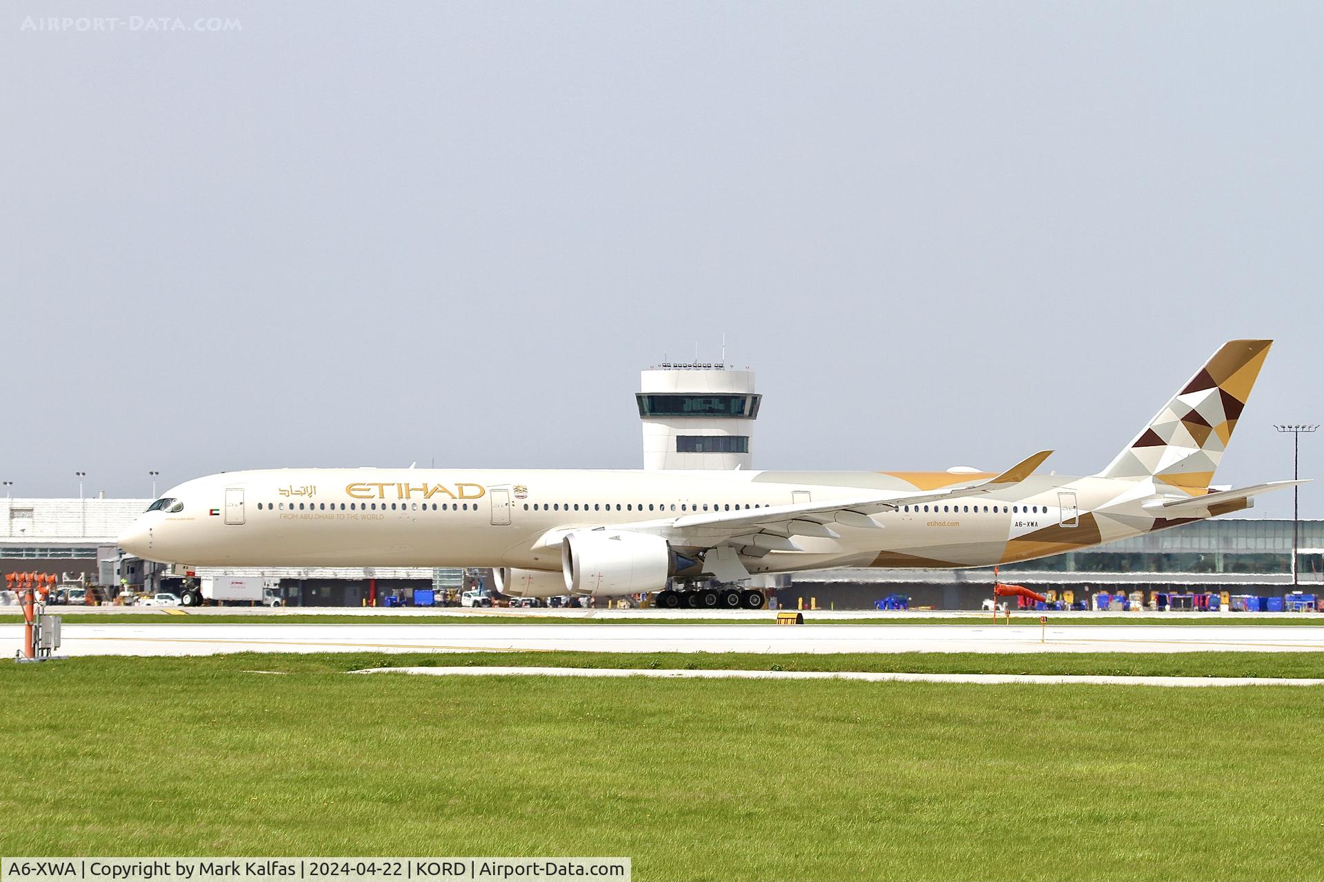 A6-XWA, 2019 Airbus 350-1041 C/N 315, A35K Etihad Airways Airbus 350-1041 A6-XWA departing 28R KORD