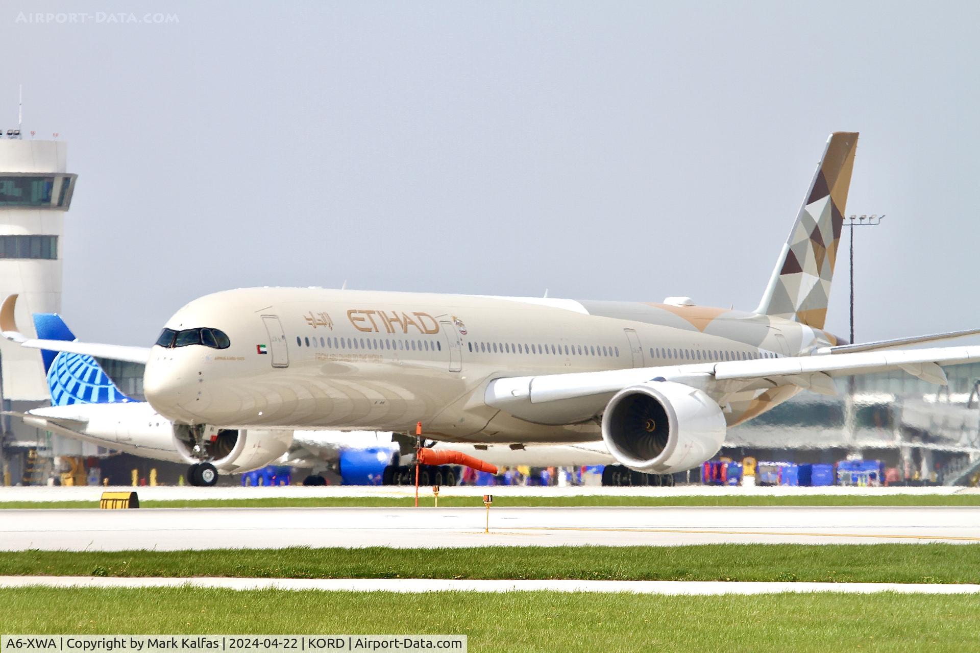 A6-XWA, 2019 Airbus 350-1041 C/N 315, A35K Etihad Airways Airbus 350-1041 A6-XWA departing 28R KORD