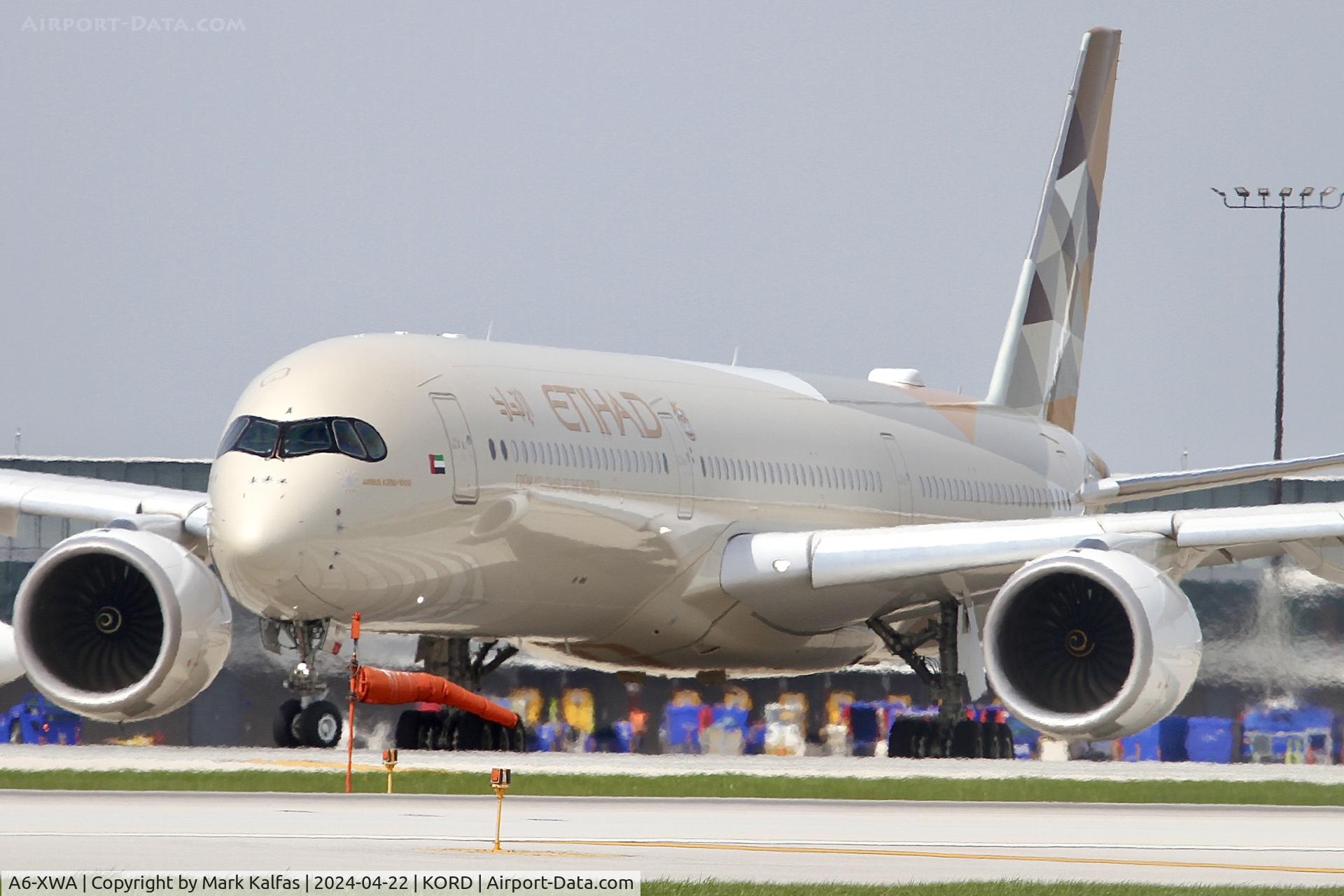 A6-XWA, 2019 Airbus 350-1041 C/N 315, A35K Etihad Airways Airbus 350-1041 A6-XWA departing 28R KORD