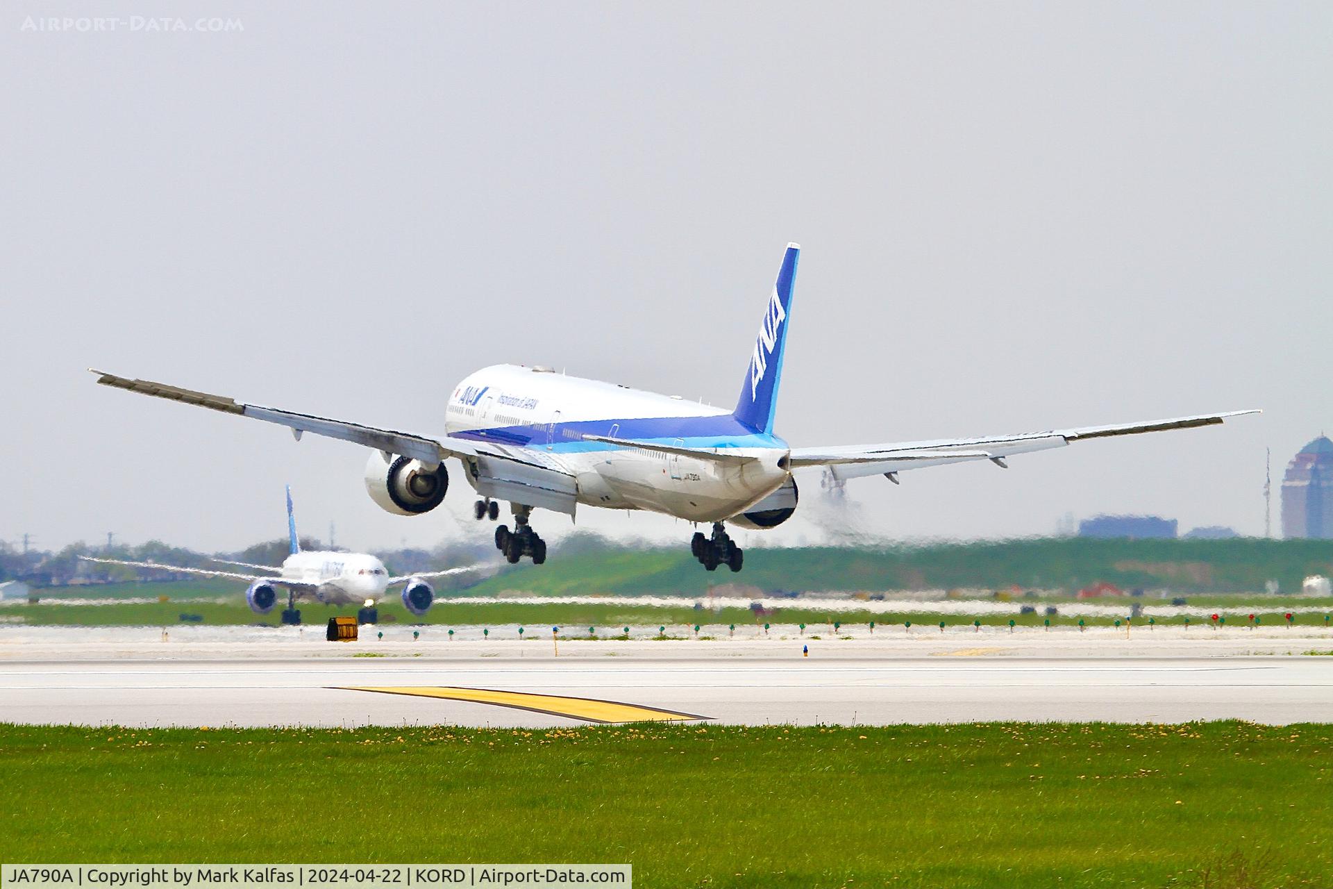 JA790A, 2015 Boeing 777-381/ER C/N 60136, B77W ANA Boeing 777-381/ER JA790A 28C approach KORD