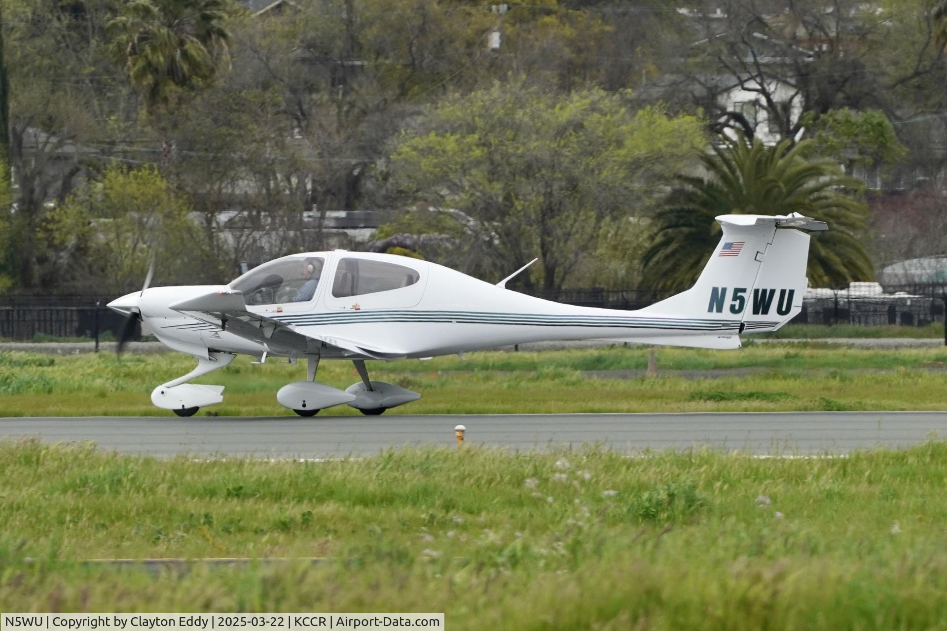 N5WU, 2004 Diamond DA-40 Diamond Star C/N 40.400, Buchanan Field Concord Airport in California 2025