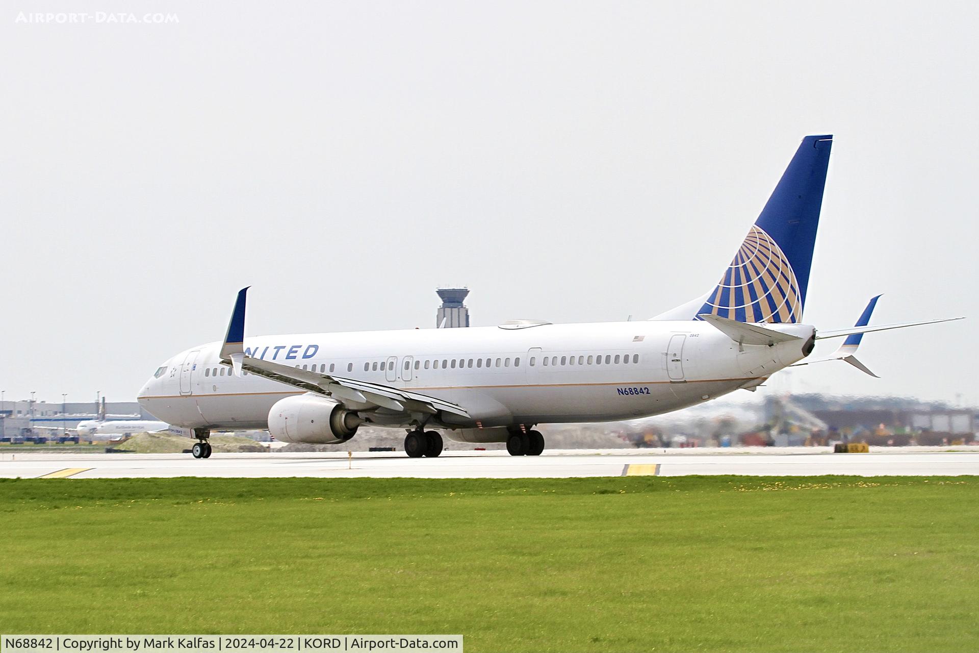N68842, 2015 Boeing 737-924/ER C/N 42183, B739 United Airlines Boeing 737-924/ER N68842 departing 22L KORD