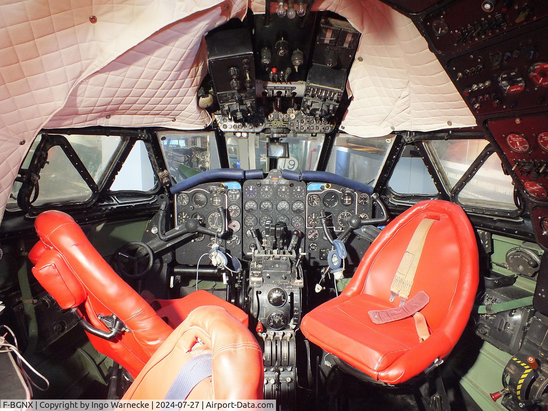F-BGNX, 1953 De Havilland DH.106 Comet 1XB C/N 6020, De Havilland D.H.106 Comet 1XB (fuselage only minus tail section/wings) at the De Havilland Aircraft Museum, London Colney #c