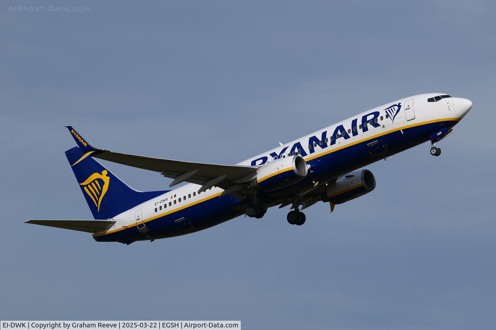 EI-DWK, 2007 Boeing 737-8AS C/N 36078, Departing from Norwich.