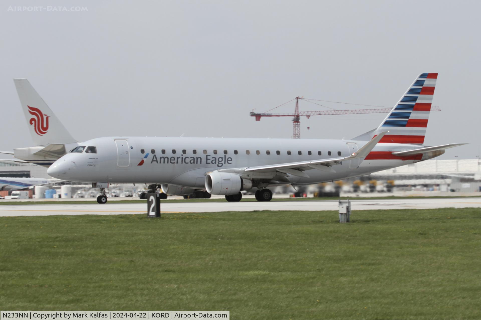 N233NN, 2016 Embraer 175LR (ERJ-170-200LR) C/N 17000561, E75L Envoy /American Eagle Embraer 175LR (ERJ-170-200LR  N233NN departing 22L KORD
