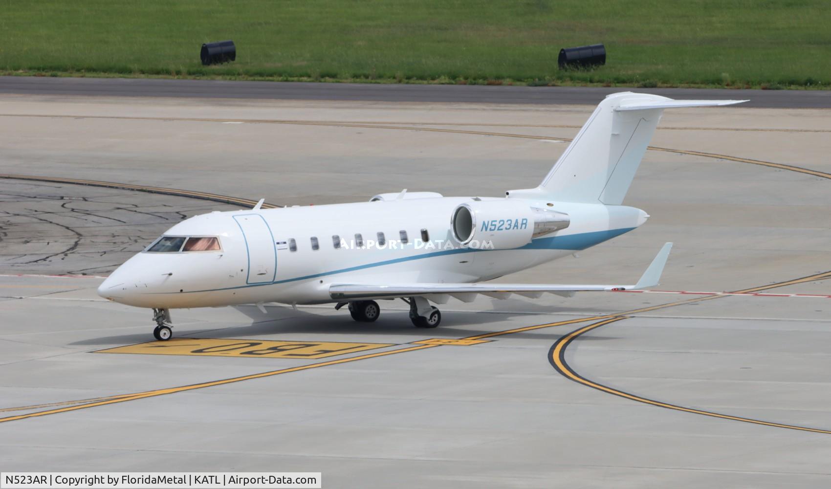 N523AR, 2009 Bombardier Challenger 605 (CL-600-2B16) C/N 5839, Challenger 605 zx tul-atl